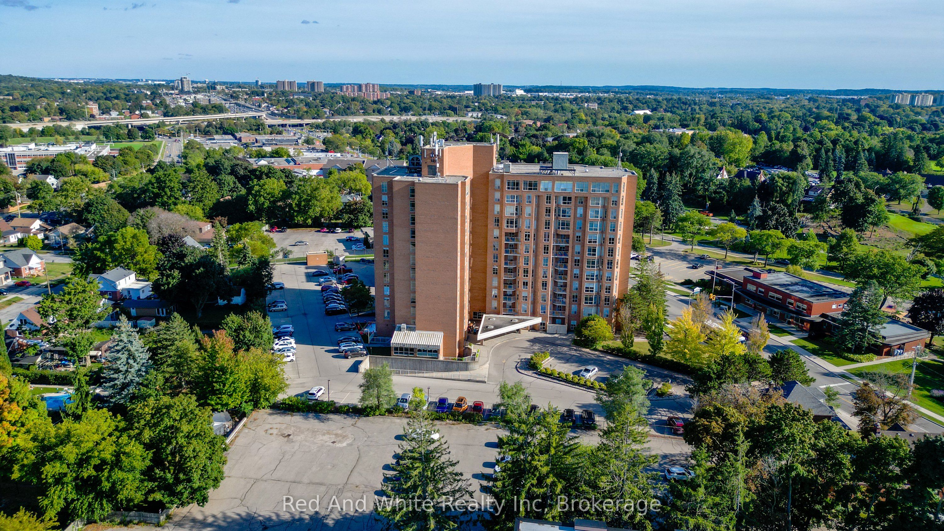 1414 King Street E 802, Kitchener, ON N2G 4T8 photo 3
