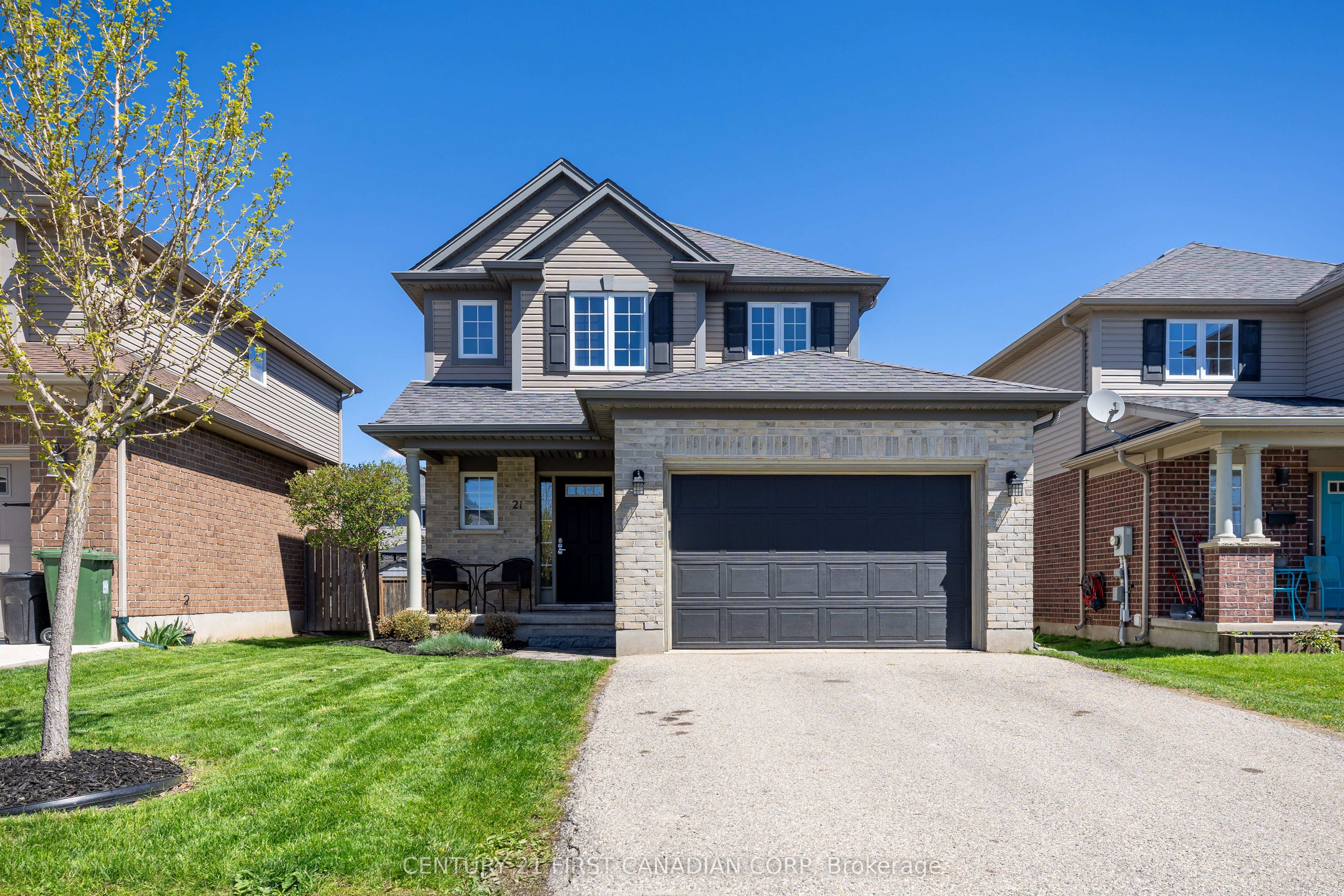 21 Pear Tree Avenue, St. Thomas, ON N5R 0B5
