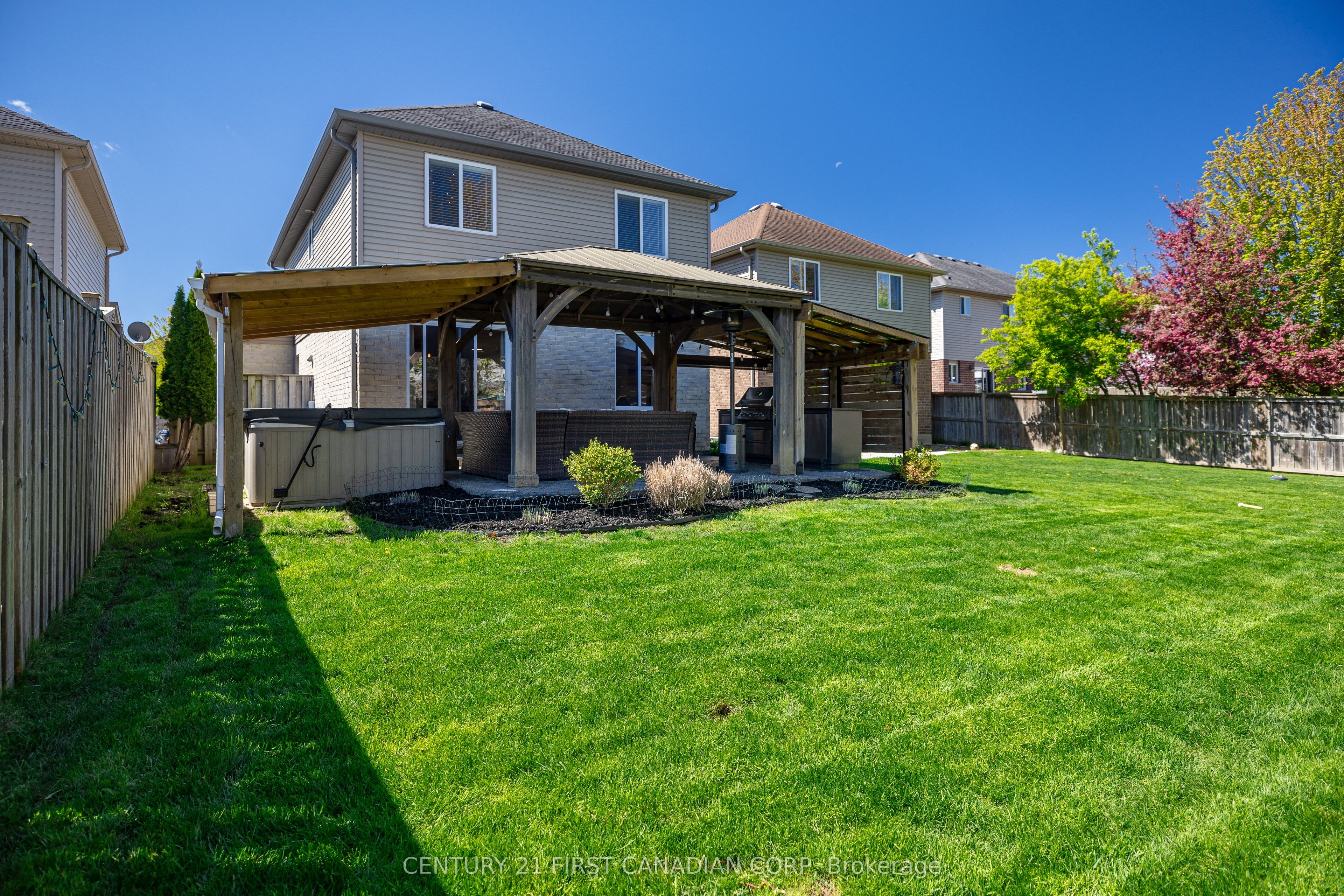 21 Pear Tree Avenue, St. Thomas, ON N5R 0B5 photo 4