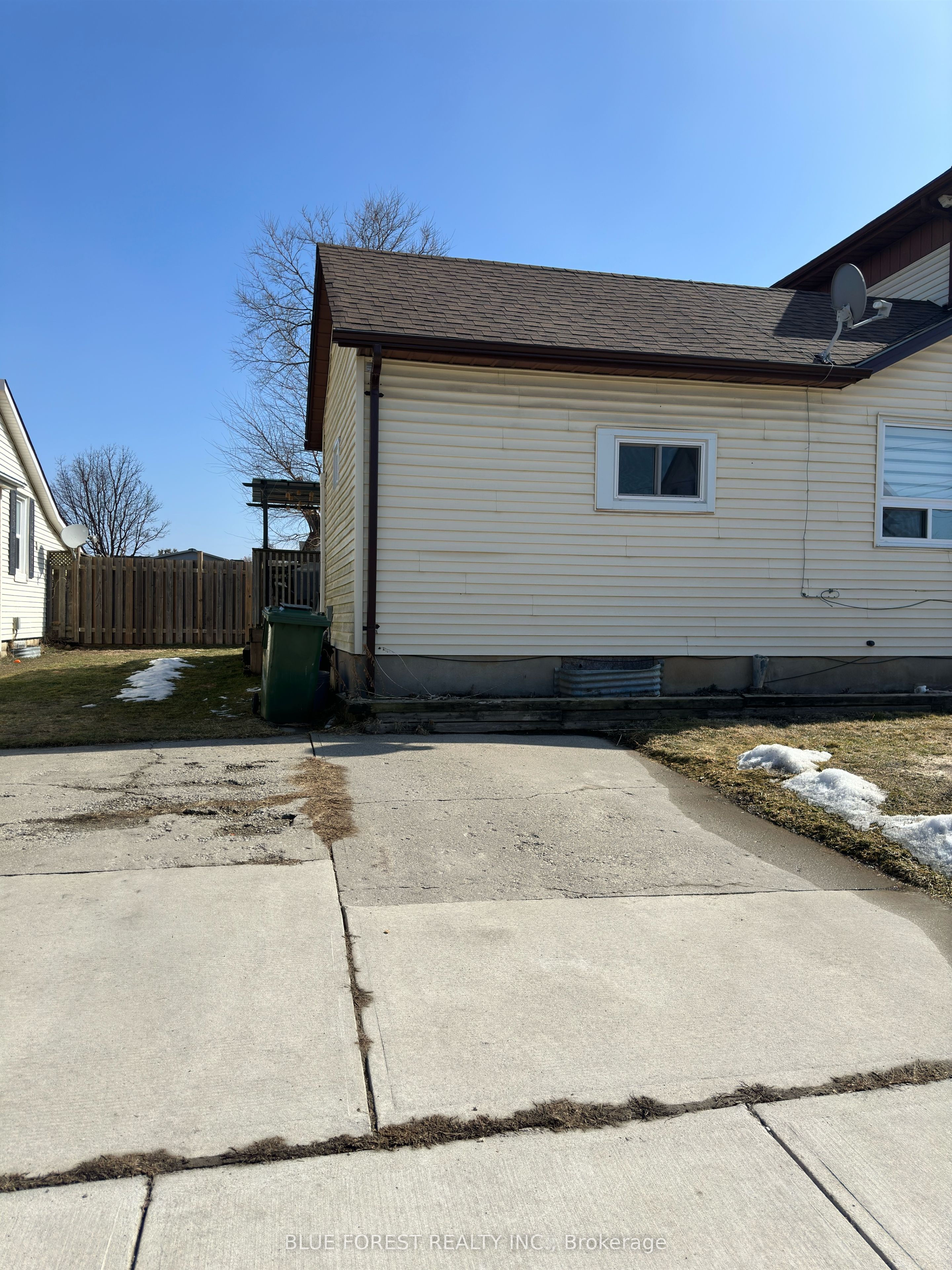 23 Barnes Street, St. Thomas, ON N5R 2V4 photo 5