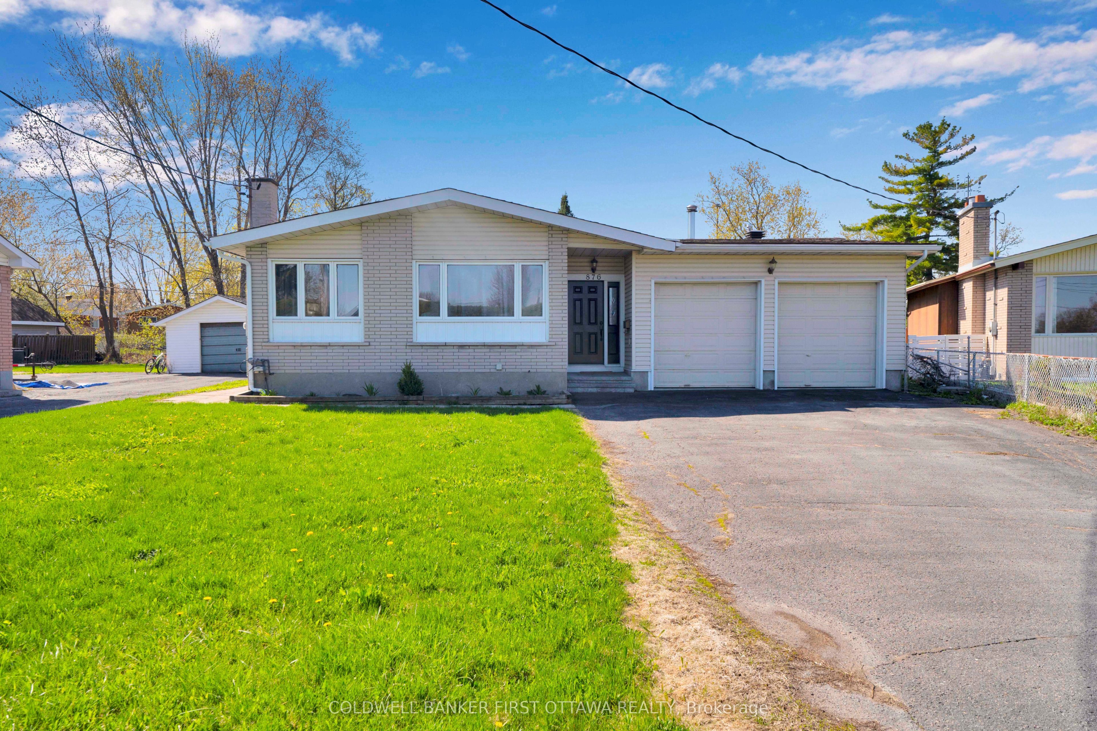 876 Balsam Drive, Orleans - Cumberland and Area, ON K1E 1B5