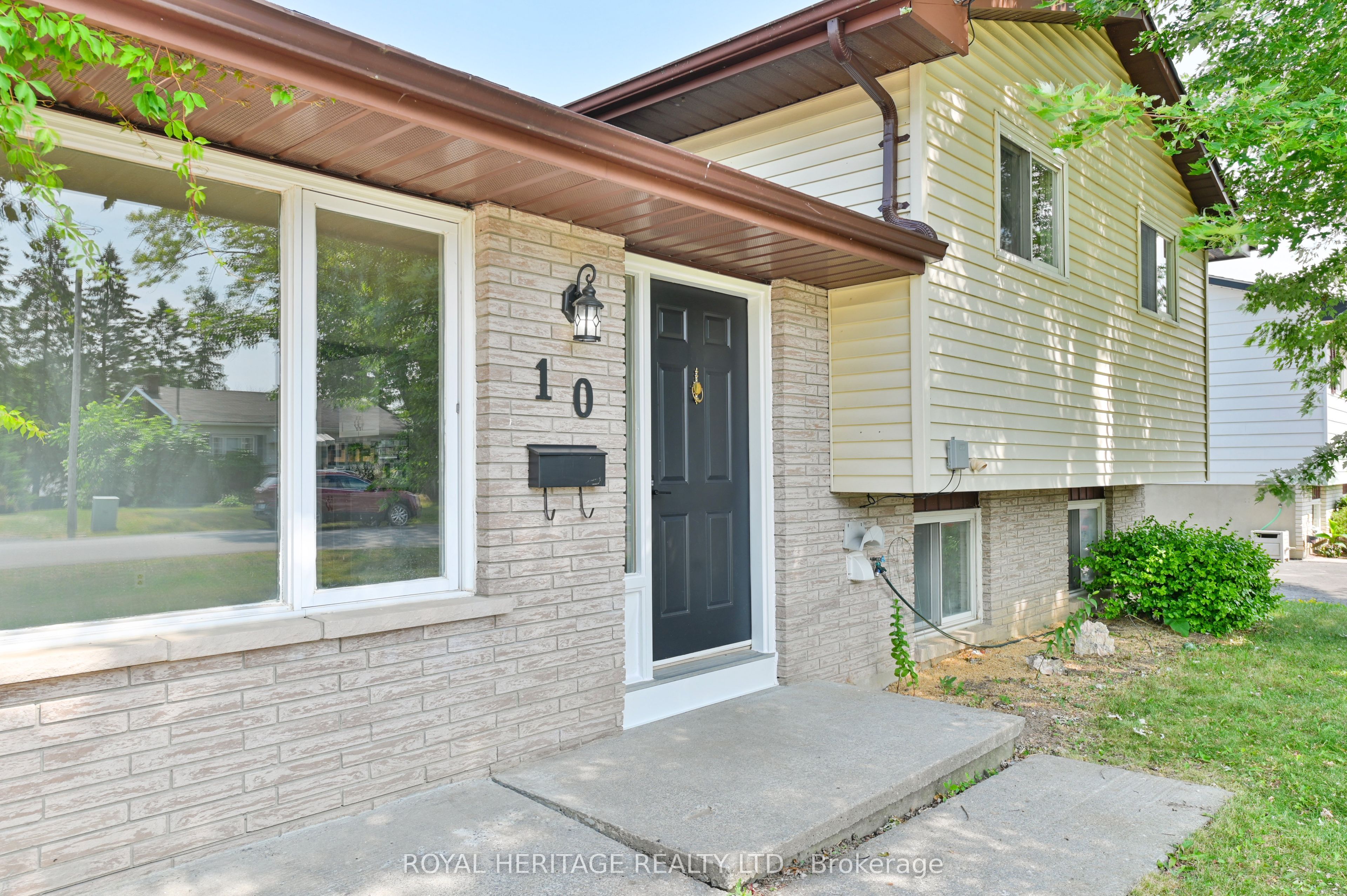 10 Reid Street, Greater Napanee, ON K7R 3V2 photo 4