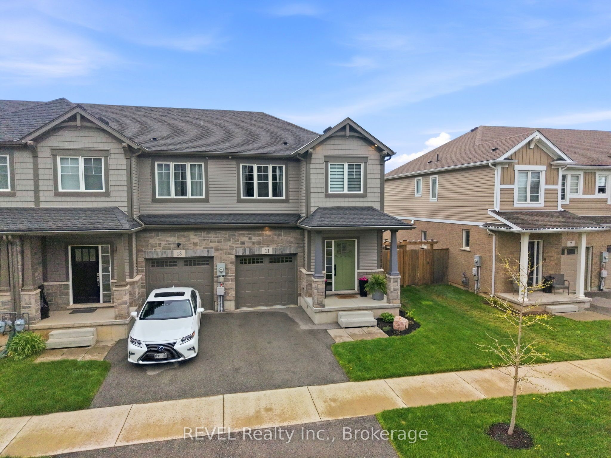 11 Lymburner Street, Pelham, ON L0S 1E6 photo 2