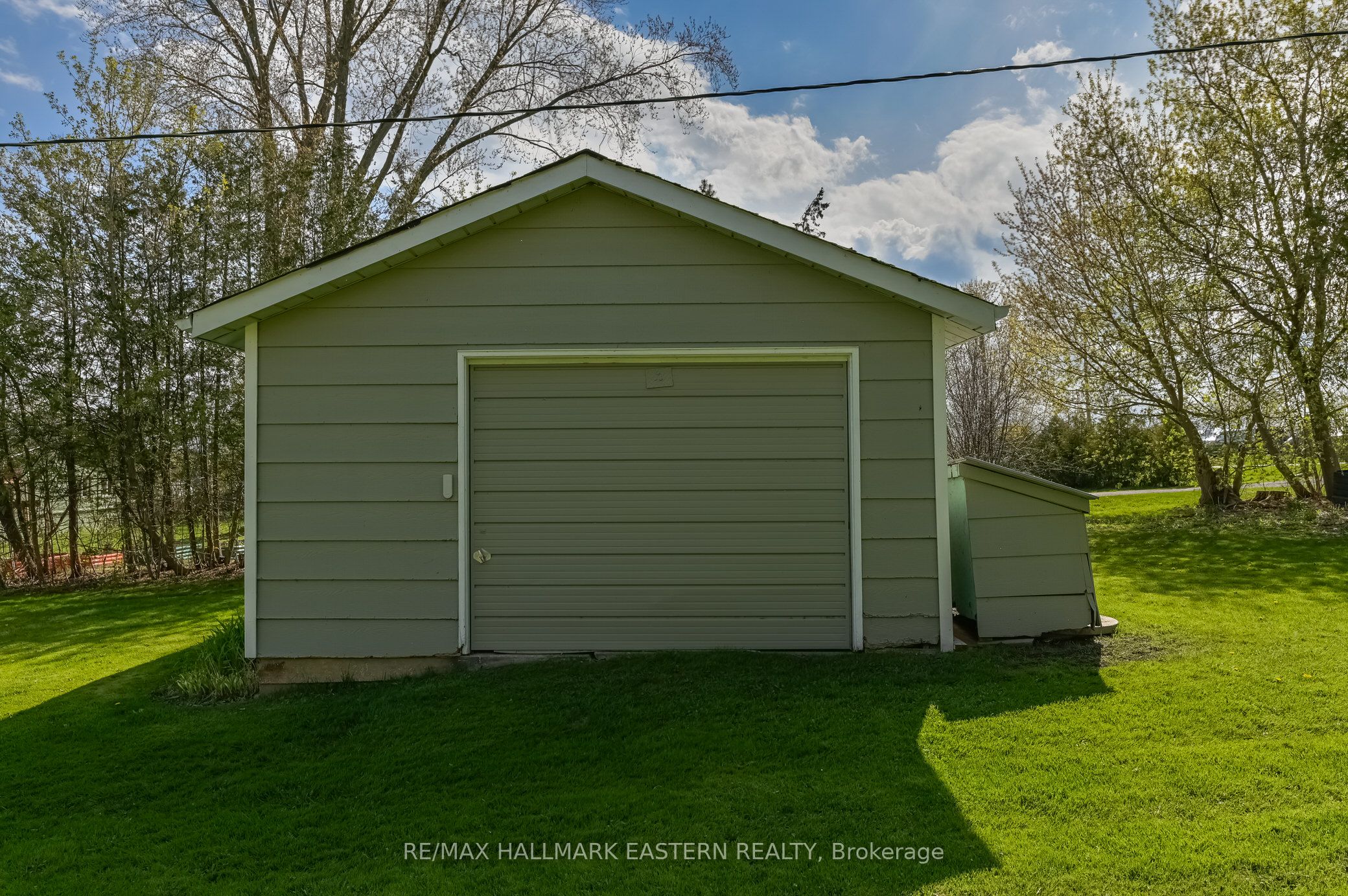 1095 Island View Drive, Otonabee-South Monaghan, ON K0L 1B0 photo 4