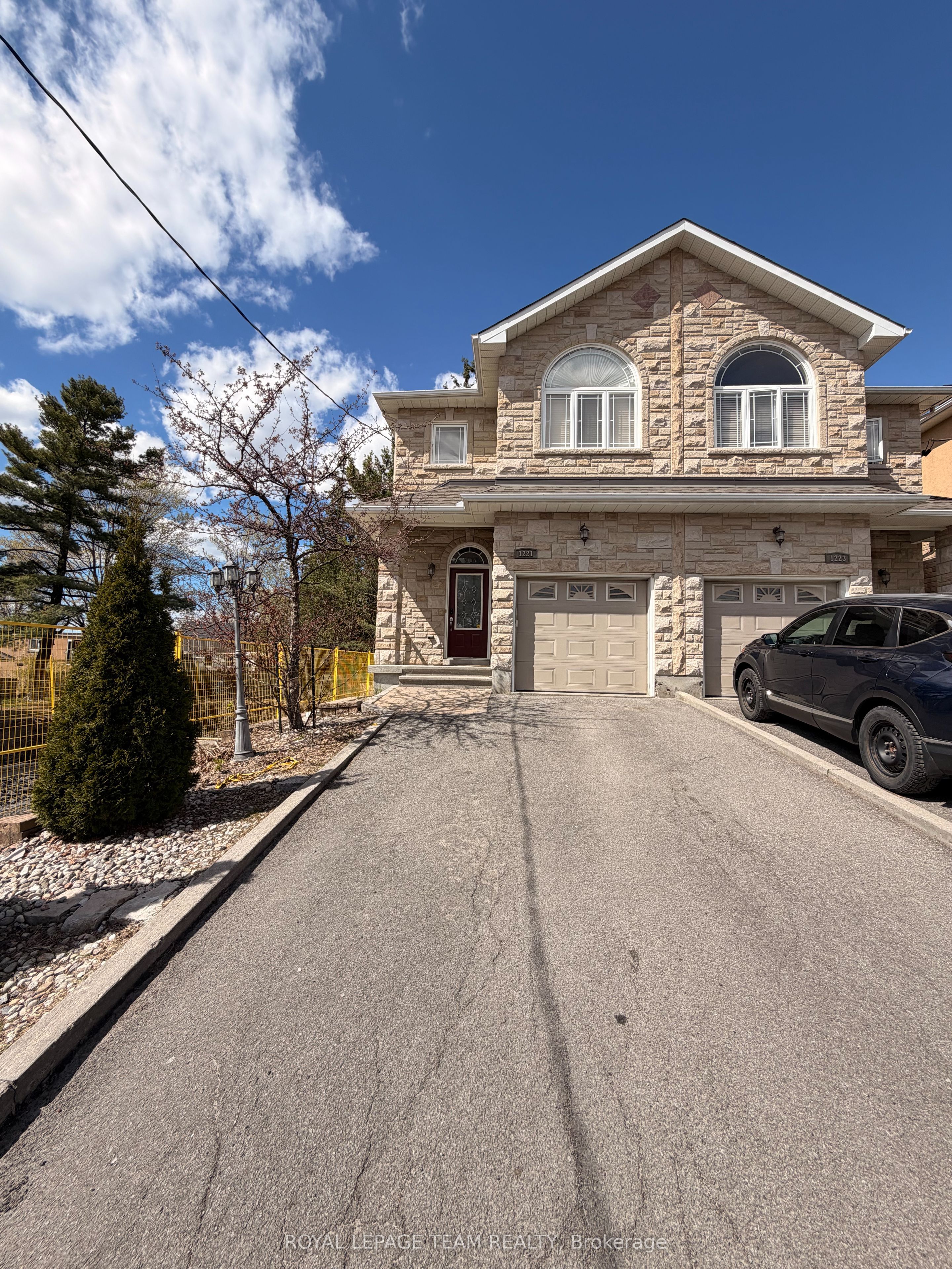 1221 Anoka Street, Hunt Club - South Keys and Area, ON K1V 6C5 photo 5