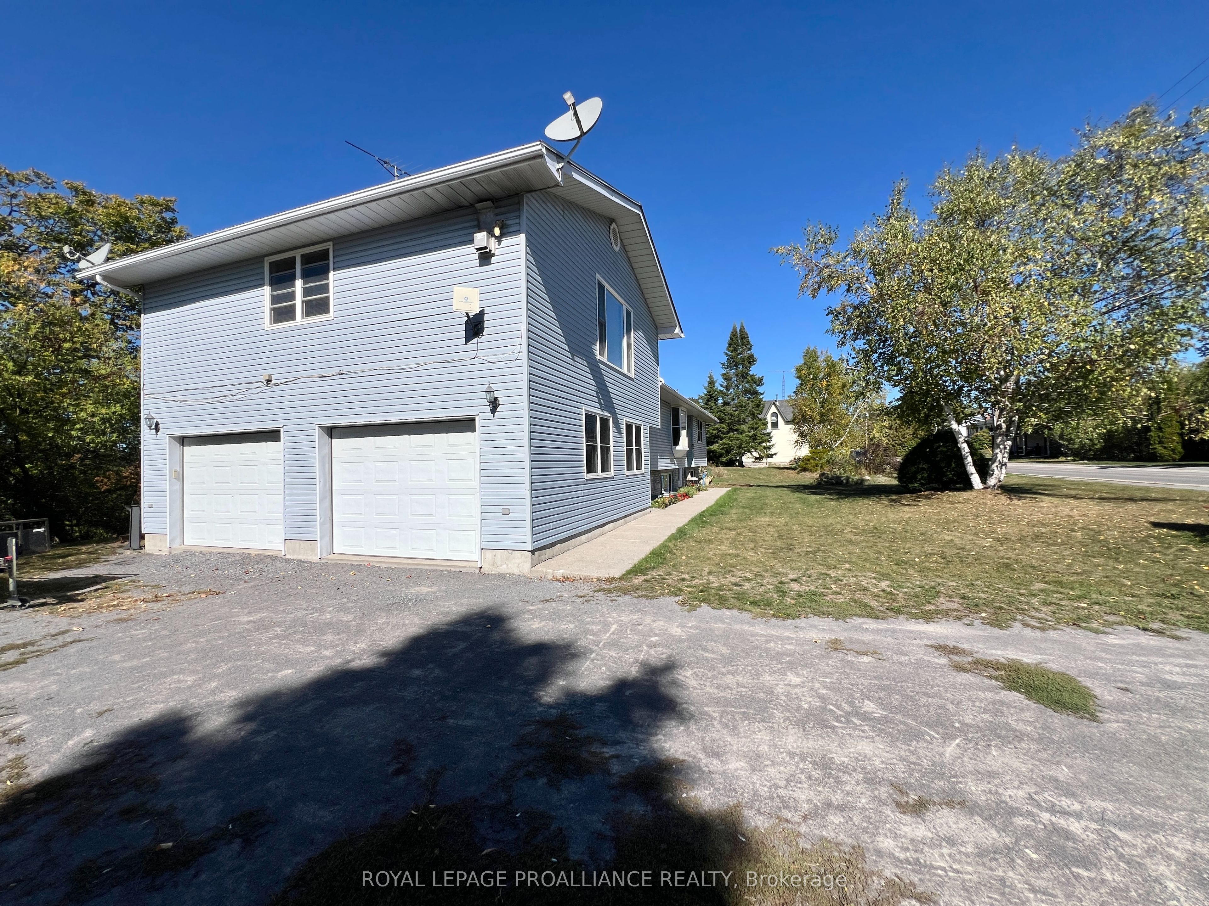 444 County Road 19, Prince Edward County, ON K0K 1A0 photo 2