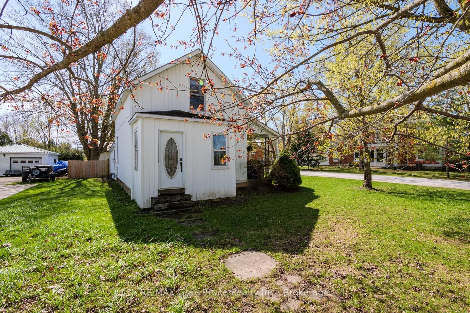 105 Main Street, Arran-Elderslie, ON N0H 2N0 photo 4