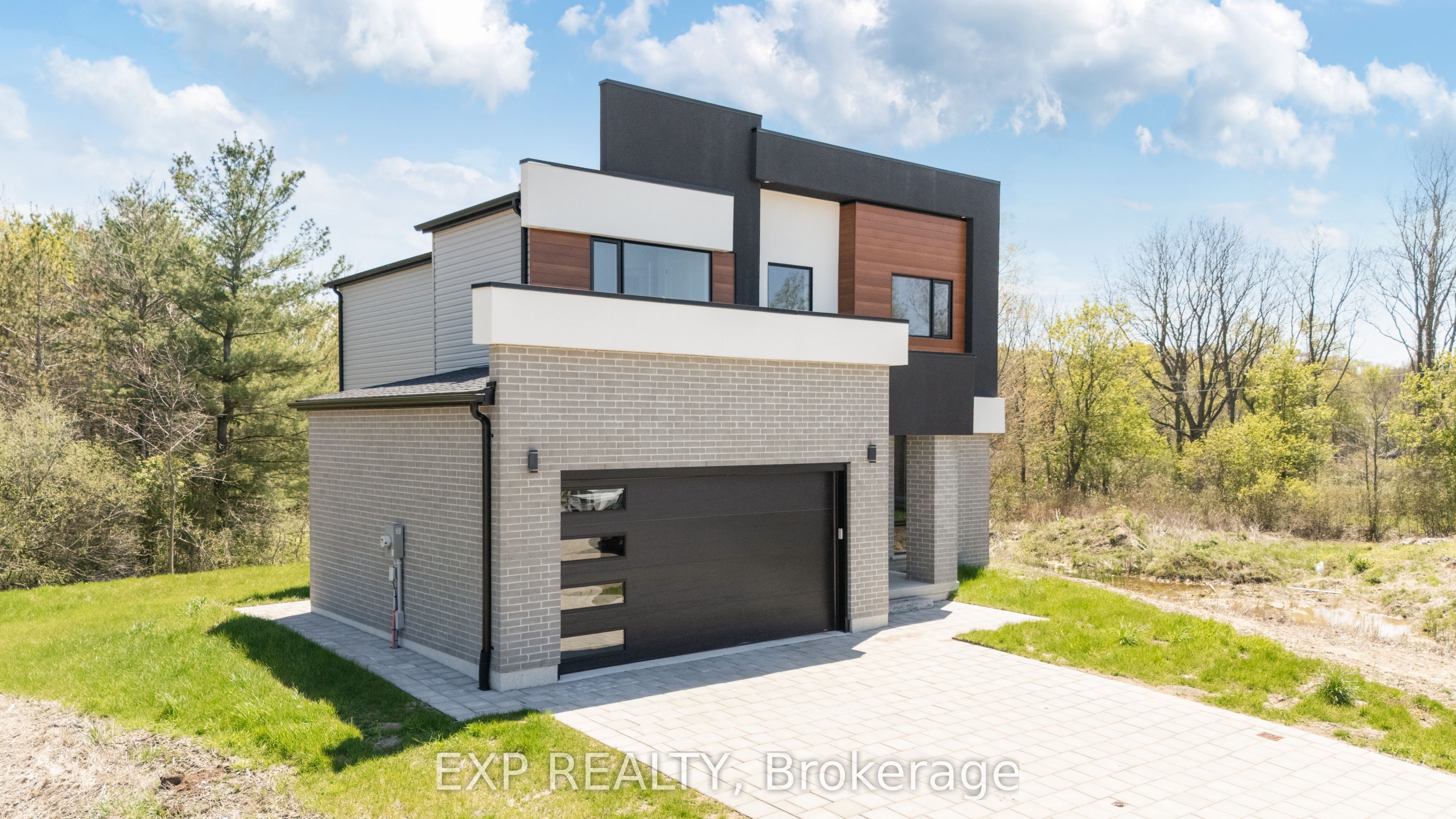 204 Merritt Court, North Middlesex, ON N0M 2K0 photo 4