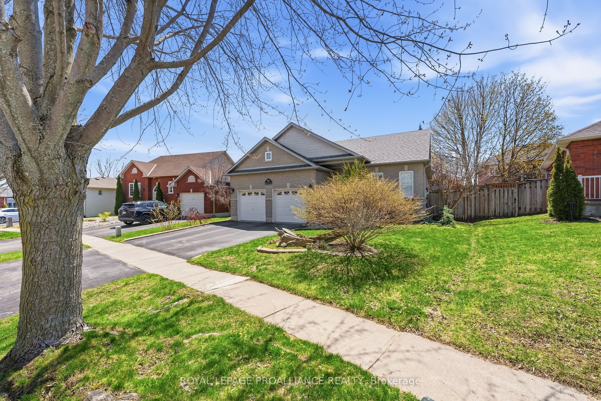 854 Munson Crescent, Cobourg, ON K9A 5P2 photo 2