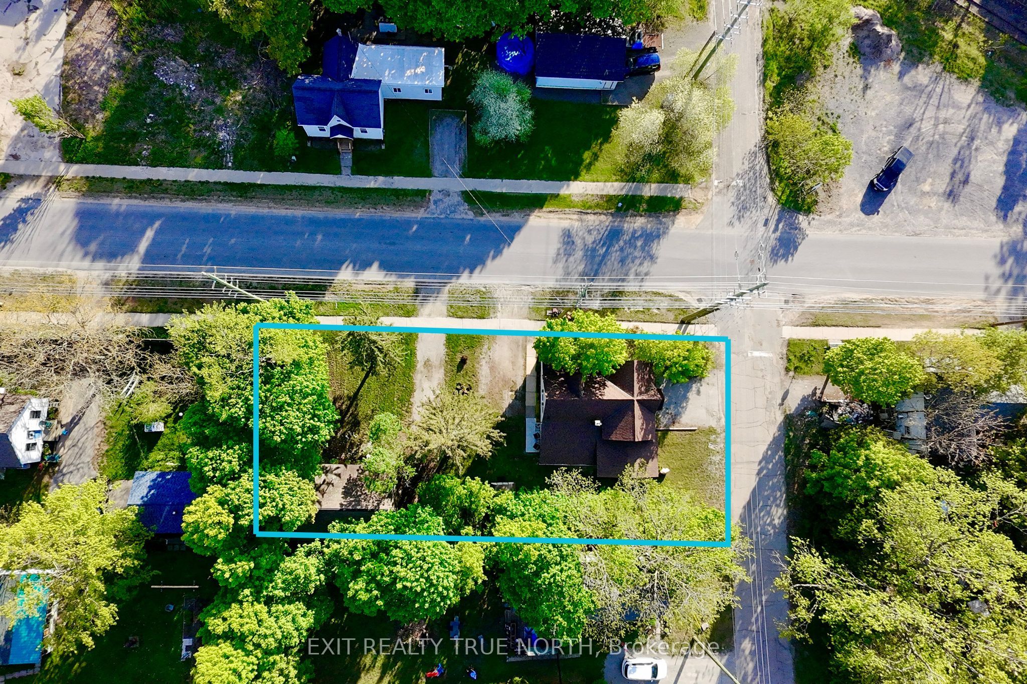 211 Bishop Street, Gravenhurst, ON P1P 1J5 photo 3