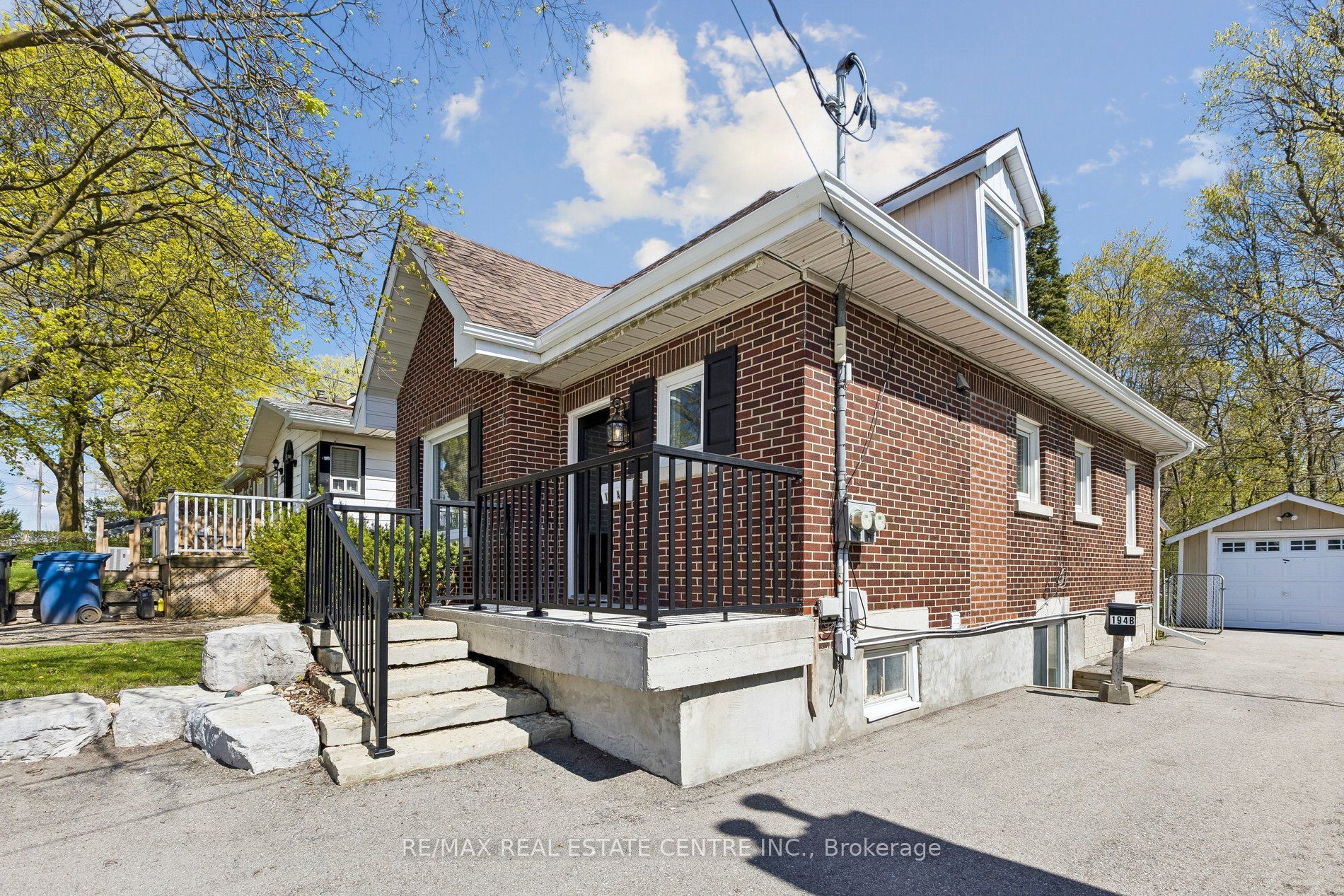 194 Silvercreek Parkway S, Guelph, ON N1H 3S7 photo 3
