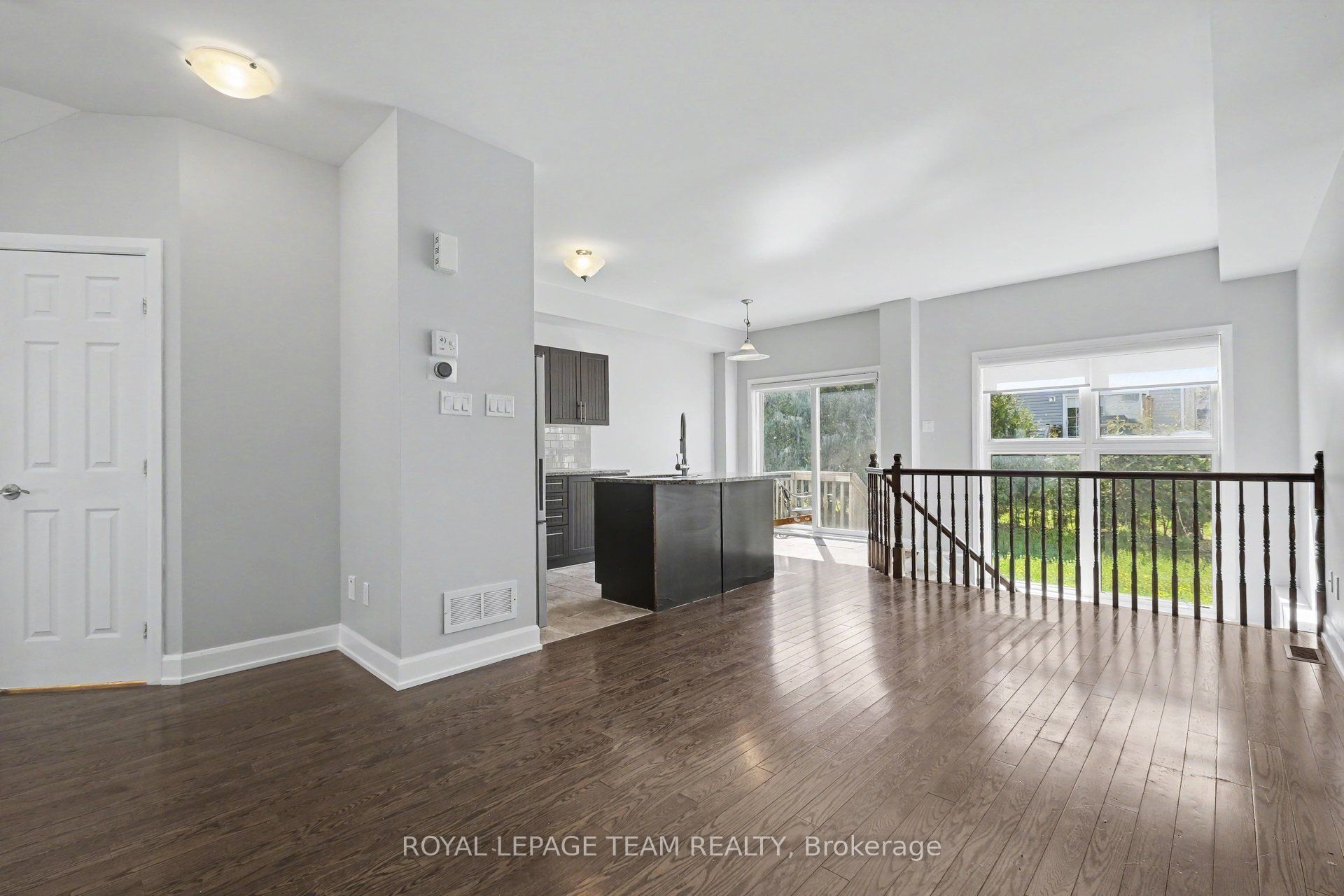 27 Dundalk Private, Barrhaven, ON K2J 0J5 photo 5