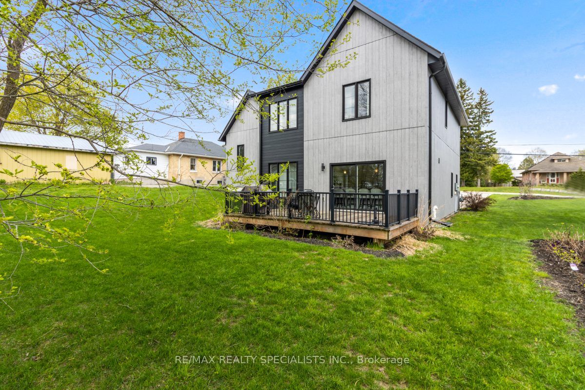 1076 7th Avenue, Hanover, ON N4N 2K1 photo 5