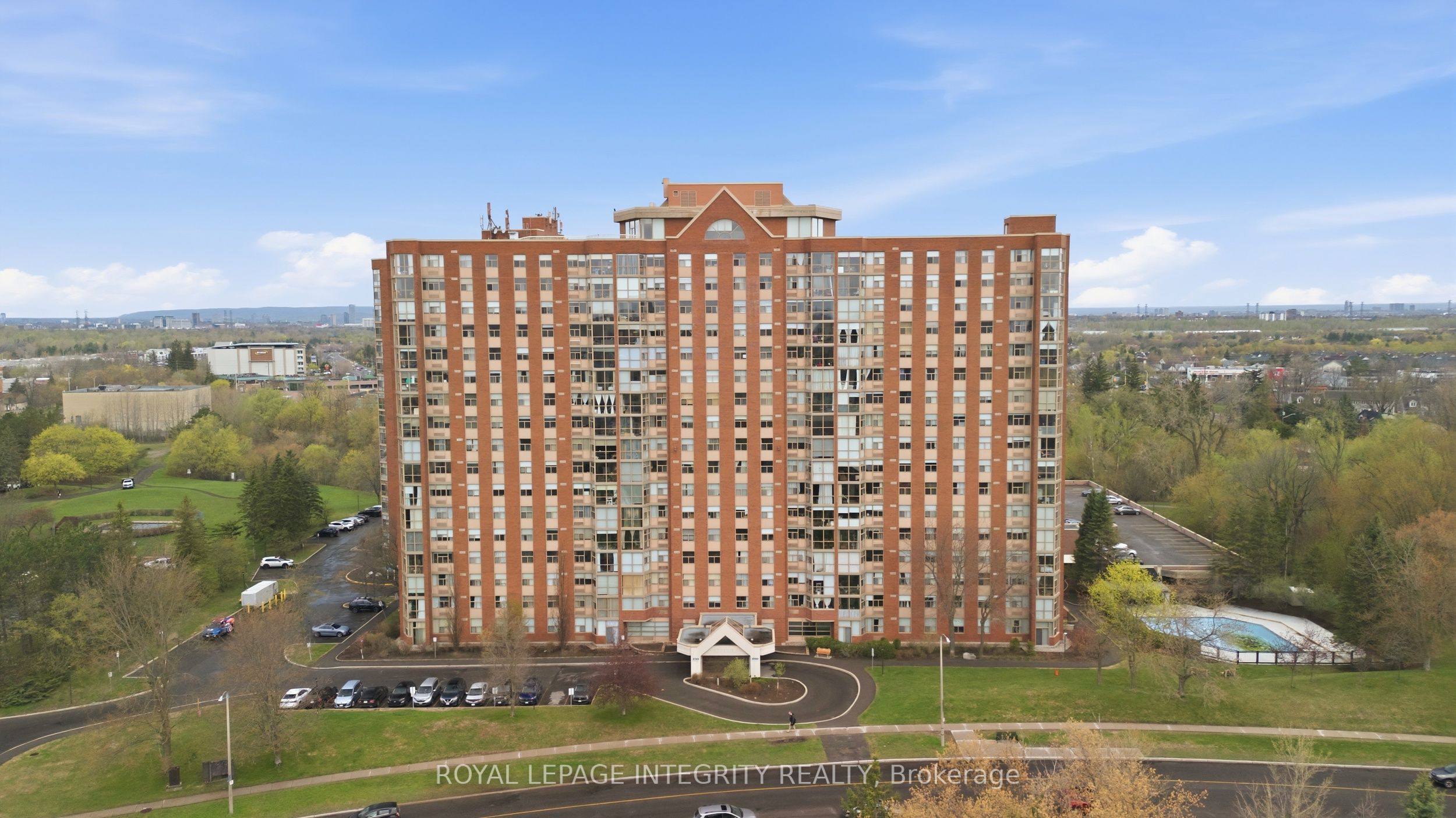 2760 Carousel Crescent 1208, Blossom Park - Airport and Area, ON K1T 2N4