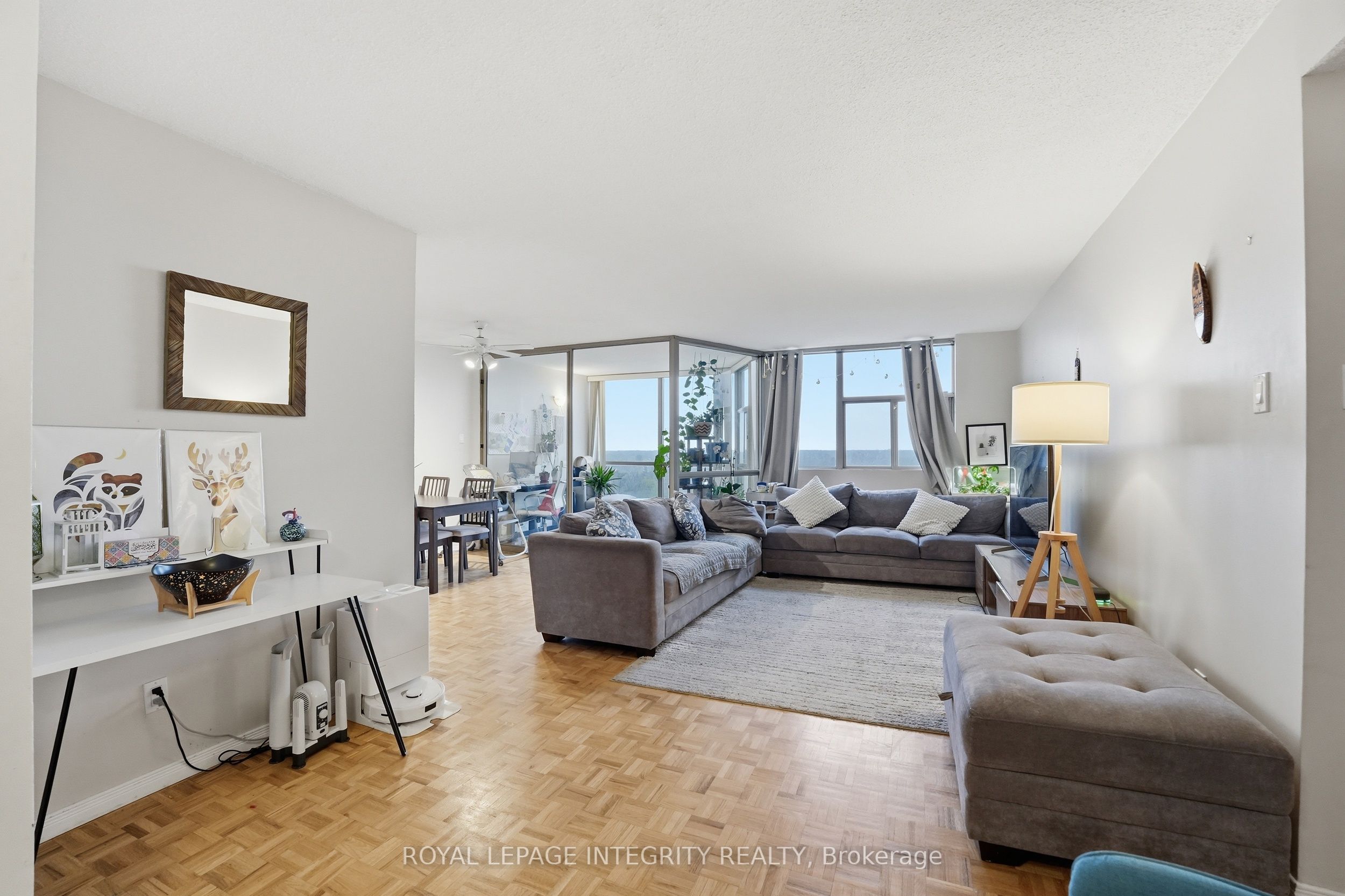 2760 Carousel Crescent 1208, Blossom Park - Airport and Area, ON K1T 2N4 photo 4