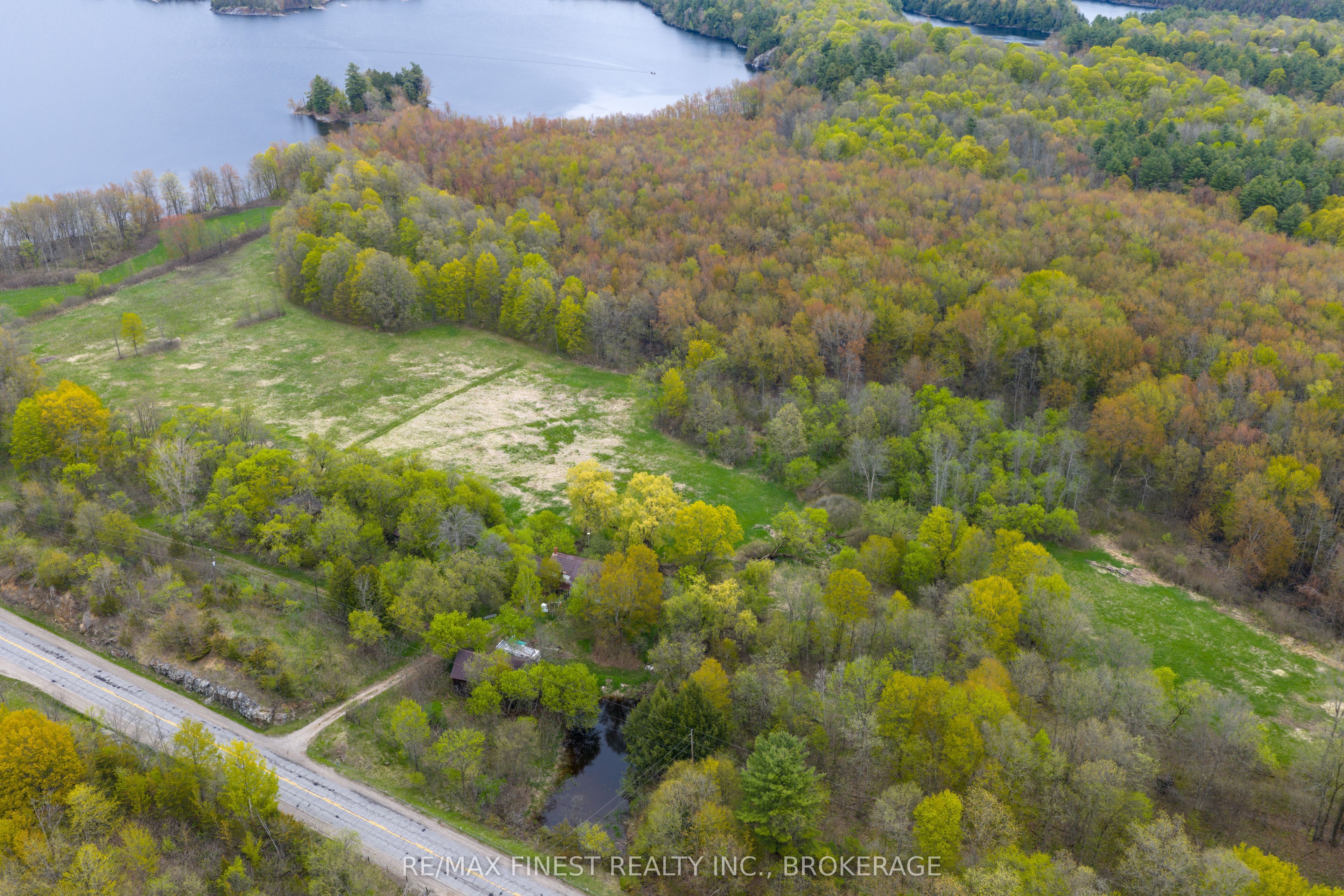 3439 County Rd 3, Leeds and the Thousand Islands, ON K0E 1N0 photo 3