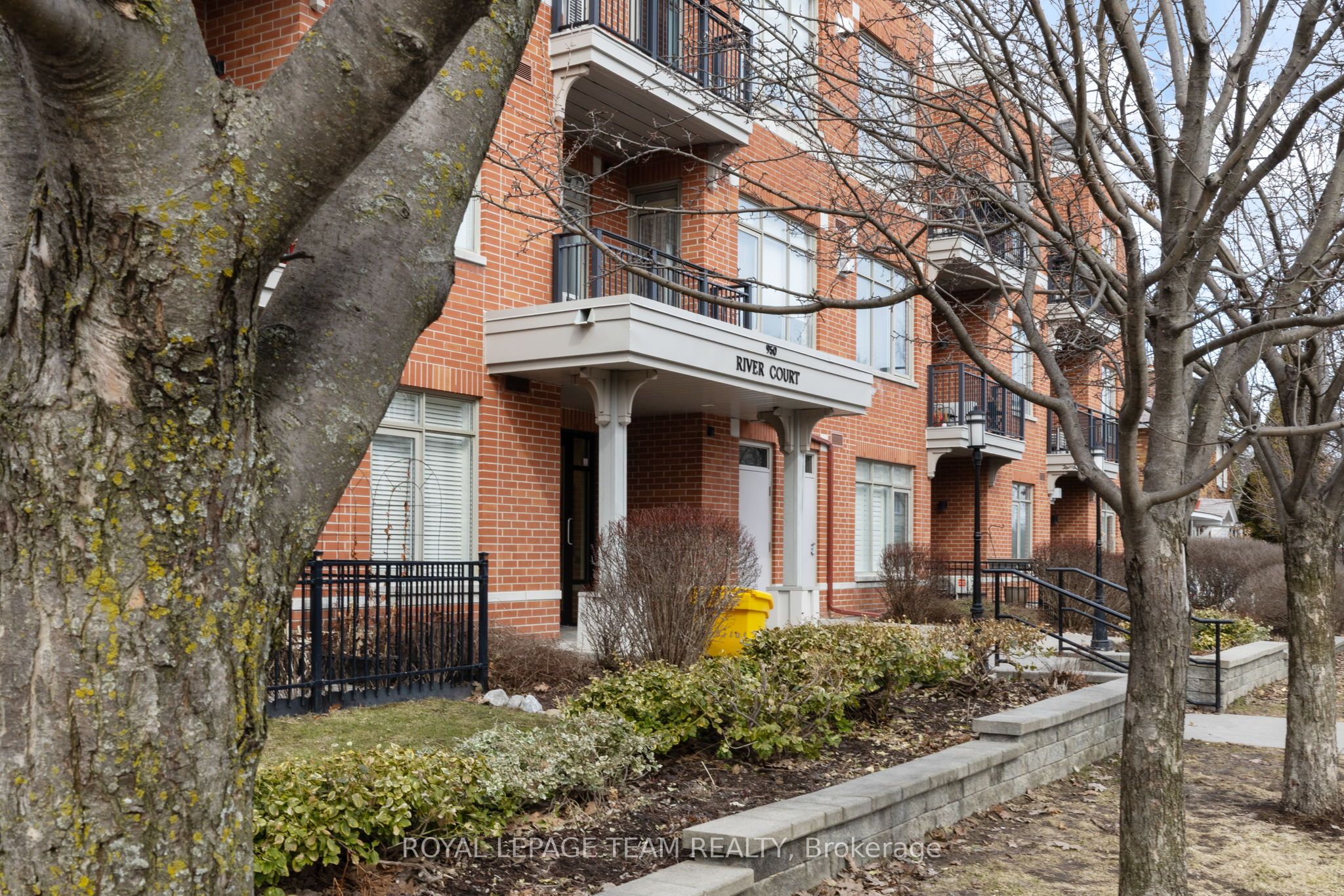 950 Marguerite Avenue 212, Overbrook - Castleheights and Area, ON K1K 3T8 photo 3