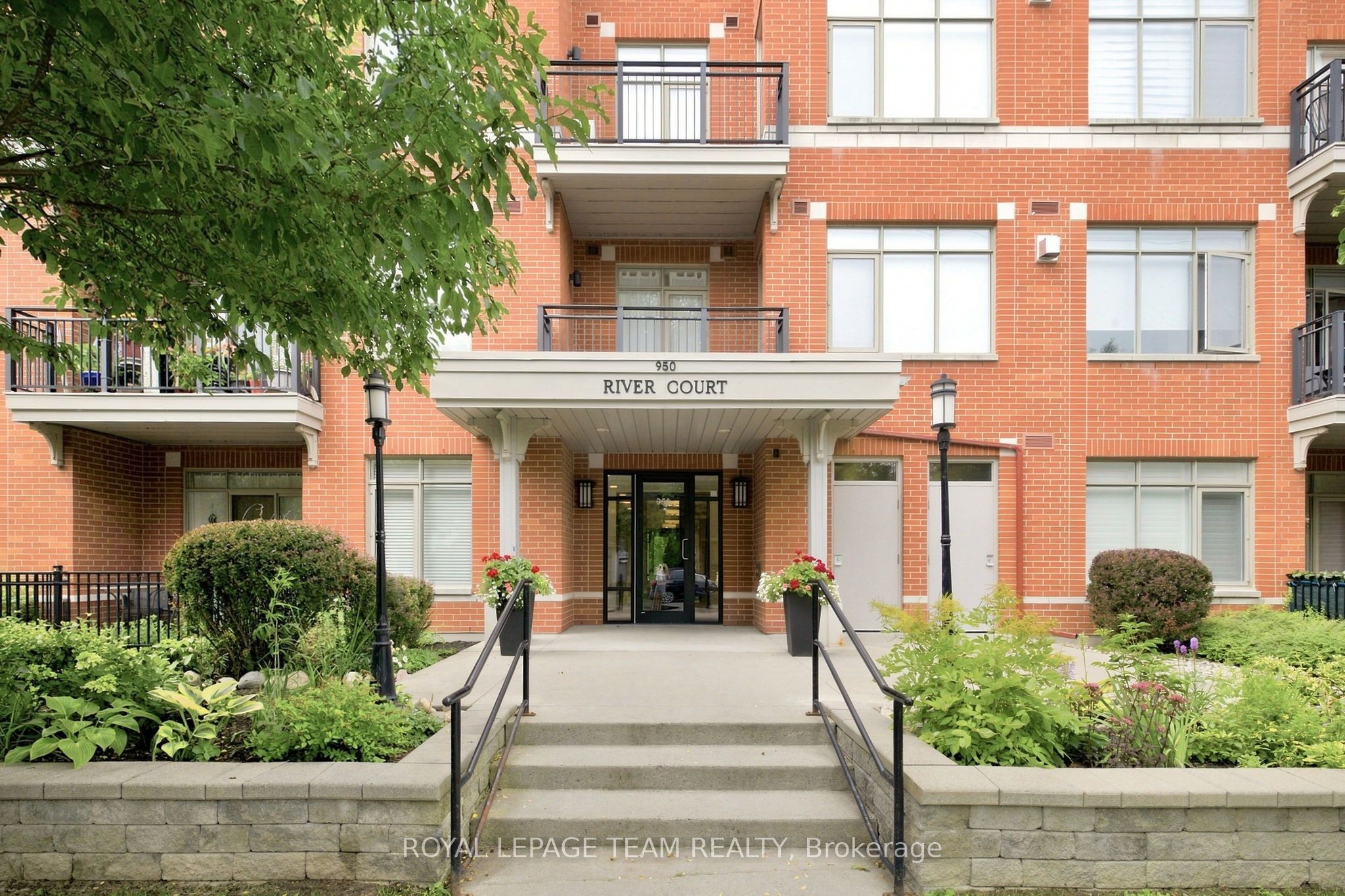 950 Marguerite Avenue 212, Overbrook - Castleheights and Area, ON K1K 3T8 photo 4
