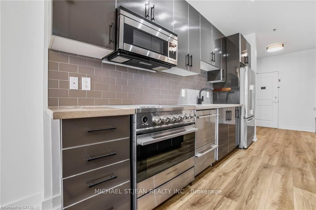 90 Charlton Avenue W 801, Hamilton, ON L8P 0B4 photo 3