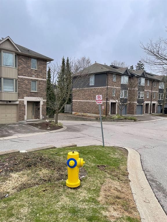 1548 Richmond Street 17, London North, ON N6G 4W8 photo 2