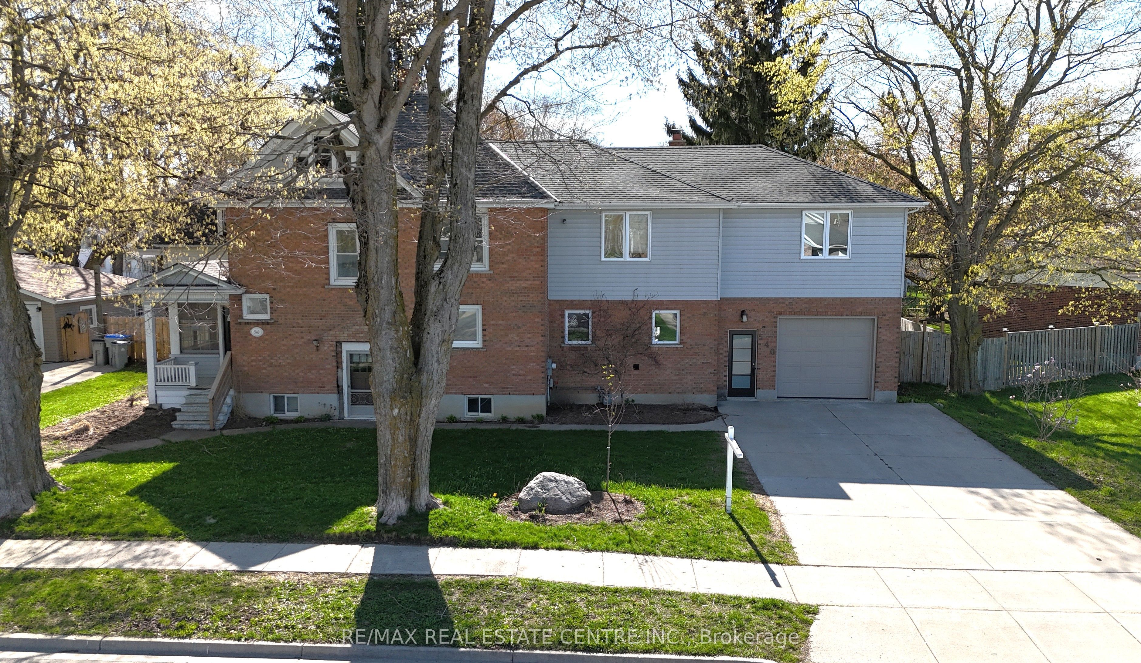 540 Wellington Avenue S, North Perth, ON N4W 2J5