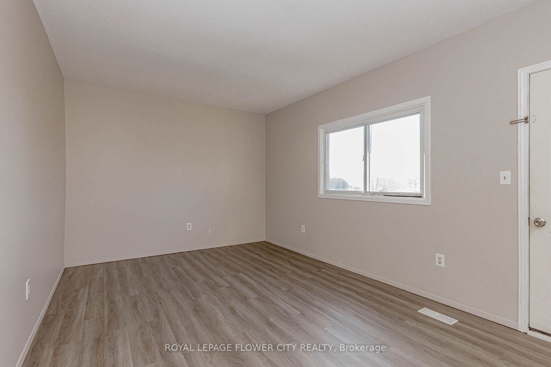 195 Denistoun Street 188, Welland, ON L3C 6P1 photo 4