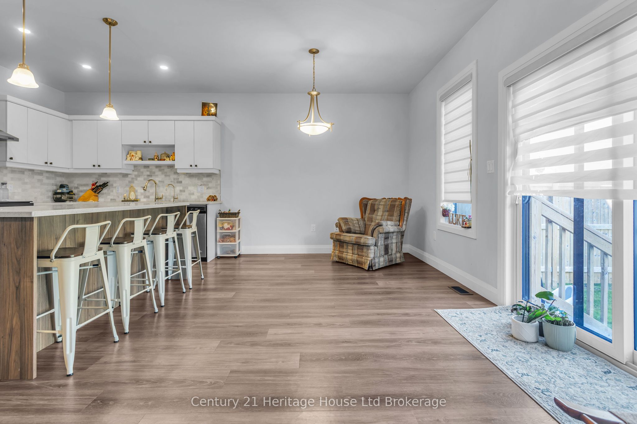 360 Quarter Town Line 102, Tillsonburg, ON N4G 0H7 photo 4