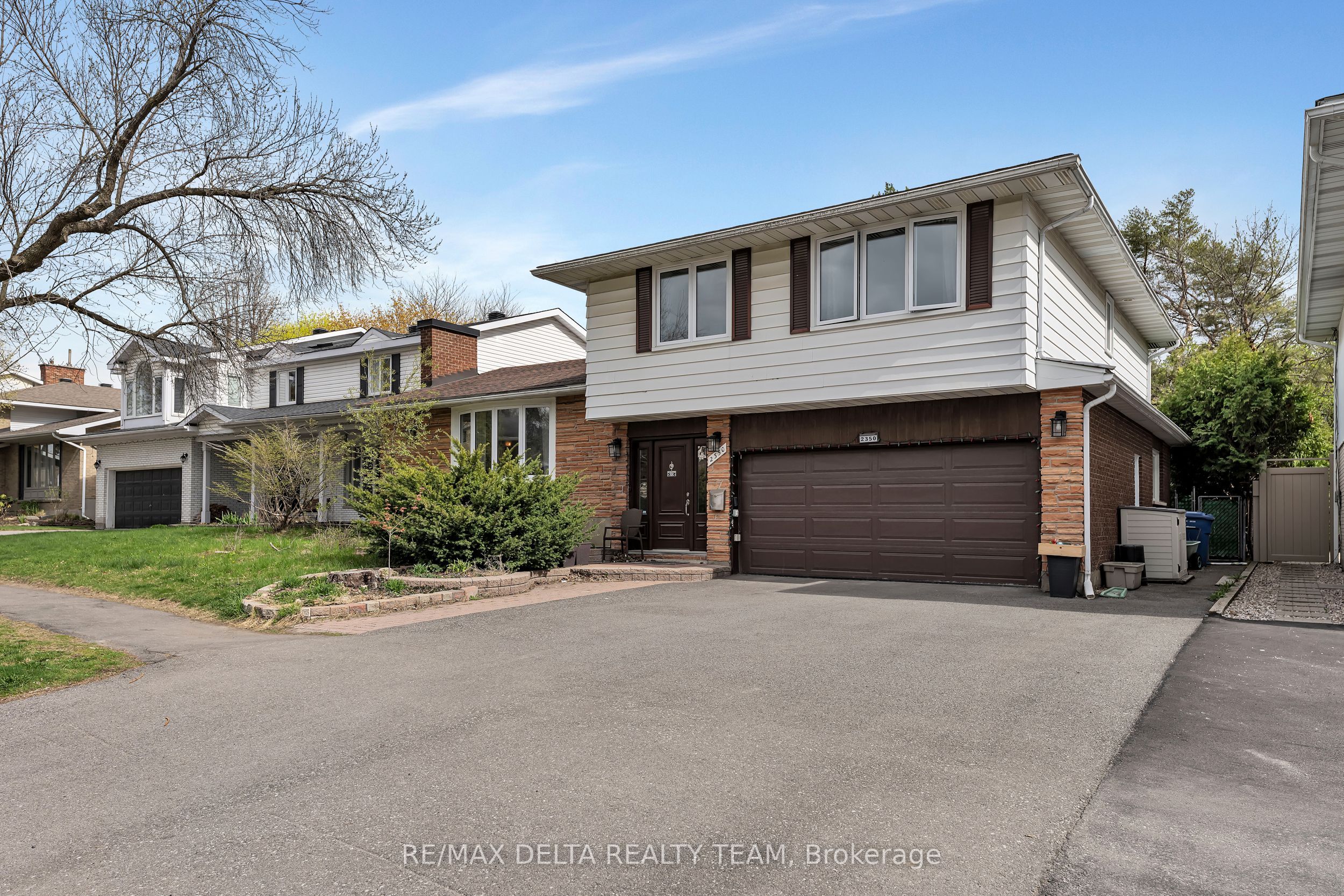 2350 Georgina Drive, Britannia Heights - Queensway Terrace N and Area, ON K2B 7M5 photo 3