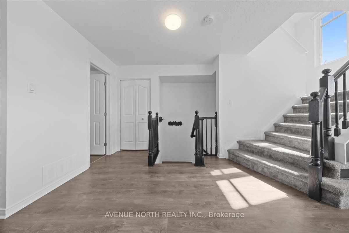 220 Tivoli Private 25, Cityview - Parkwoods Hills - Rideau Shore, ON K2E 0A7 photo 4