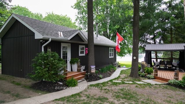 516 Fifth Street N, Centre Wellington, ON N0B 1J0 photo 2