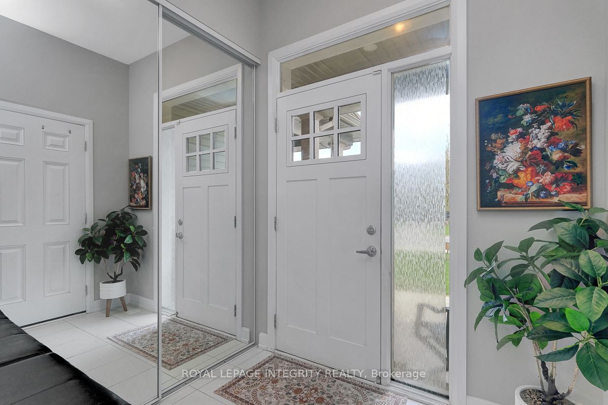152 Gardenpost Terrace, Orleans - Cumberland and Area, ON K4A 5G9 photo 2