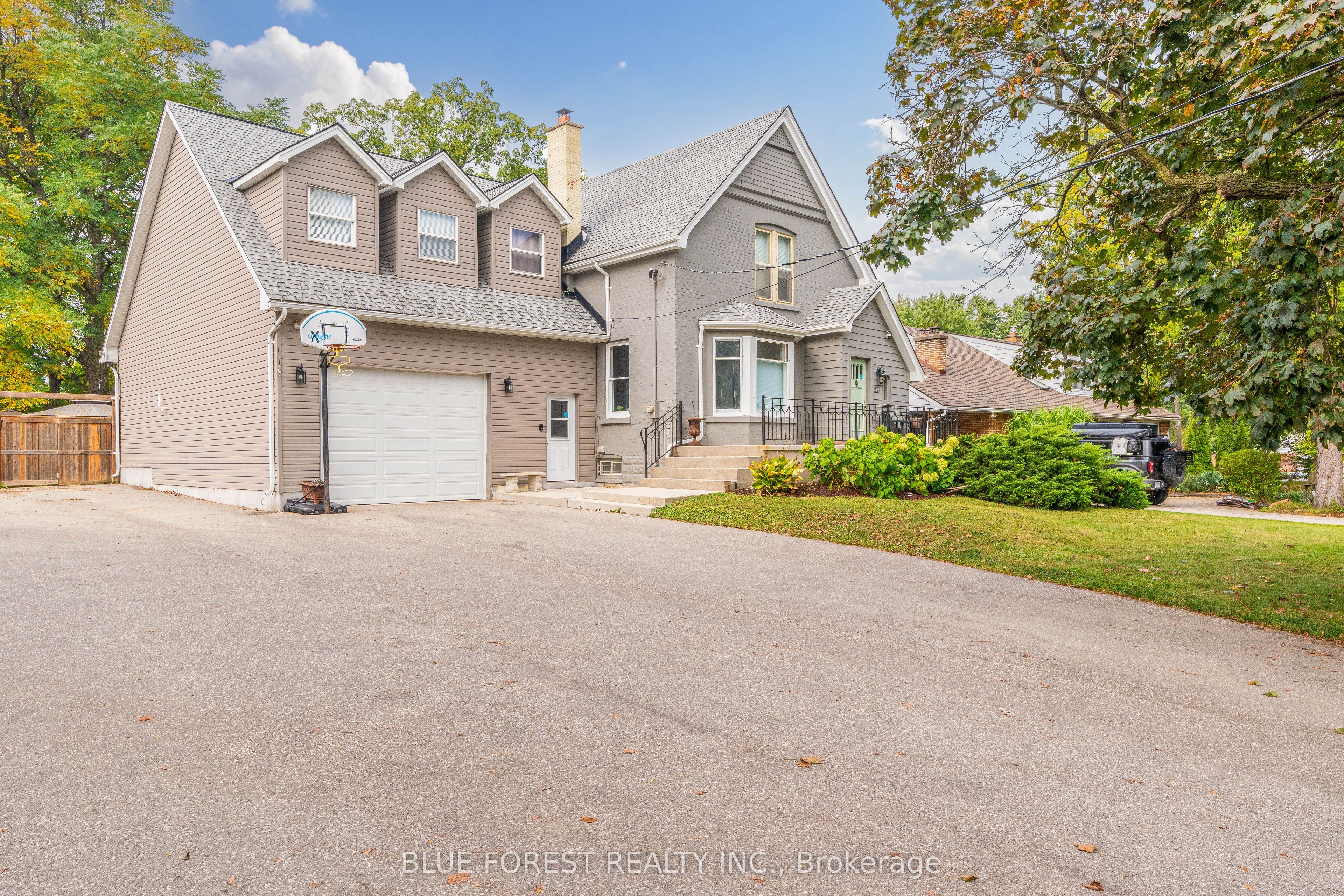 521 Upper Queen Street, London South, ON N6C 3T8 photo 2