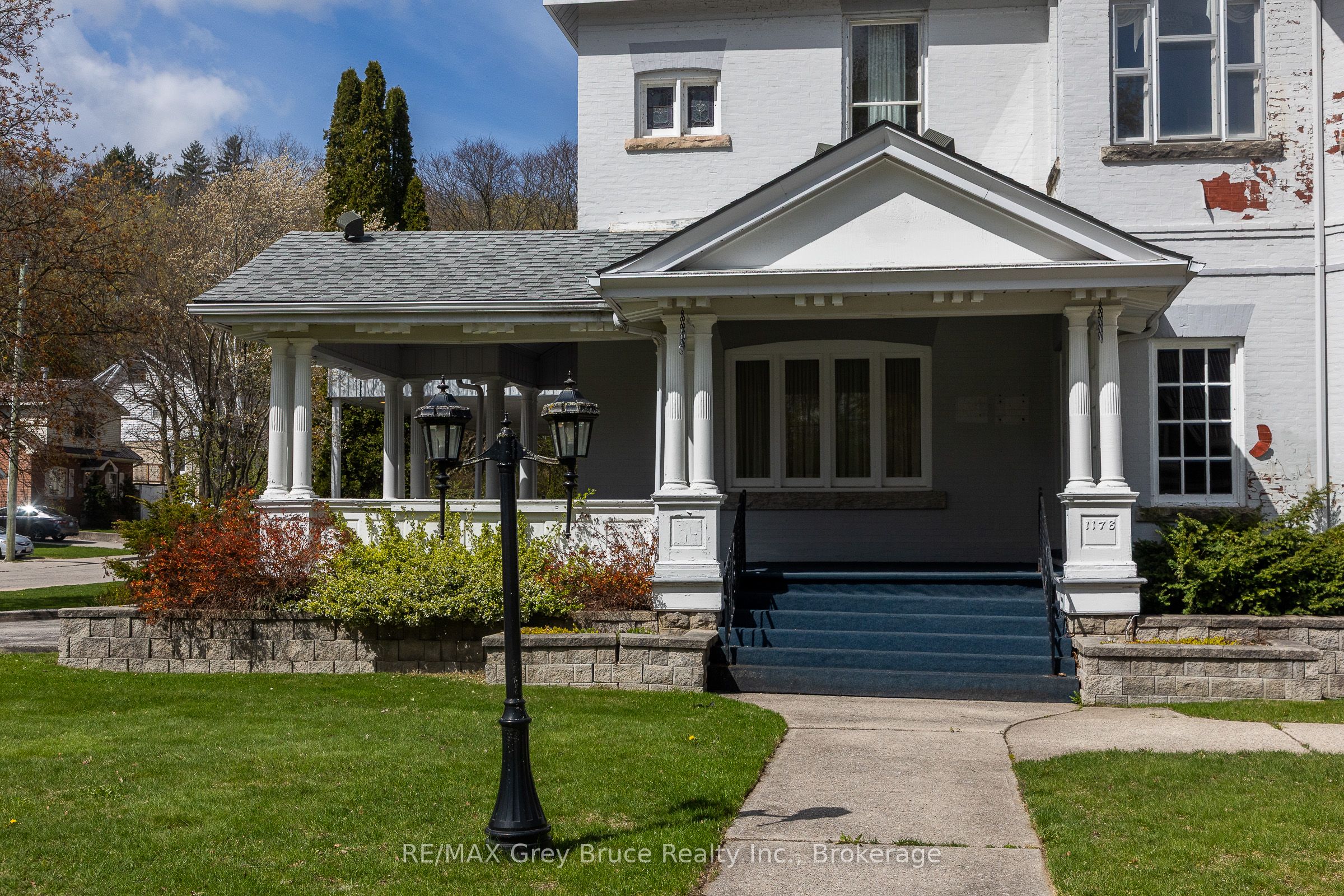 1178 4th Avenue W, Owen Sound, ON N4K 4W5 photo 3