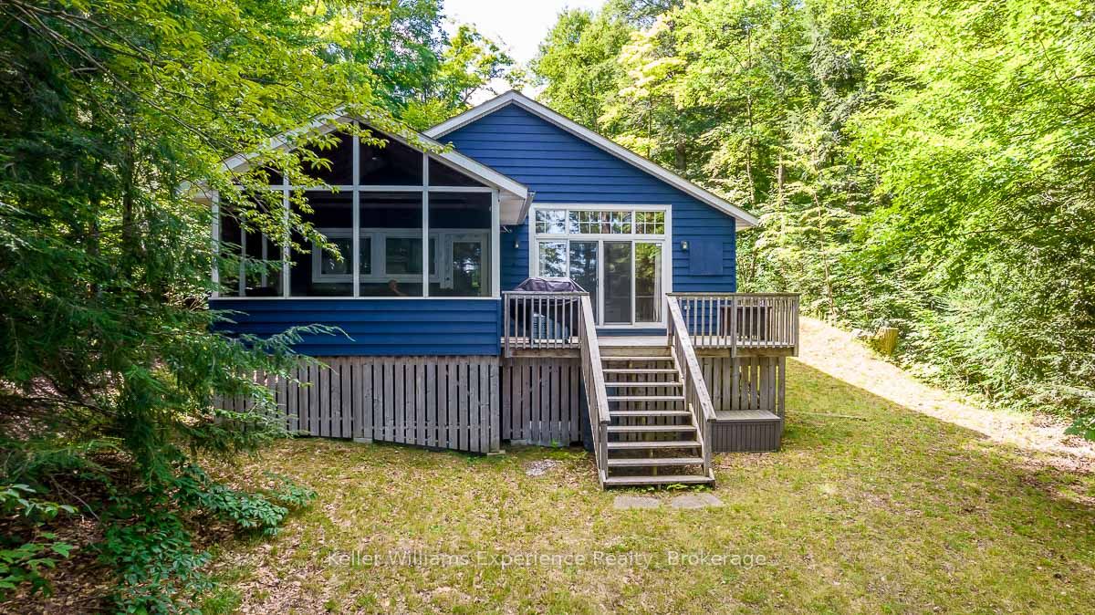 1123 Stone Gate Lane, Bracebridge, ON P1L 1X1 photo 3