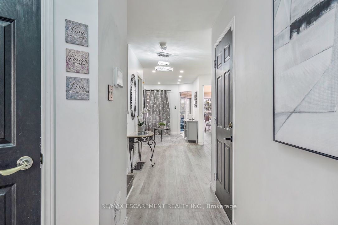 45 Hawkins Drive, Cambridge, ON N1T 1Z7 photo 3