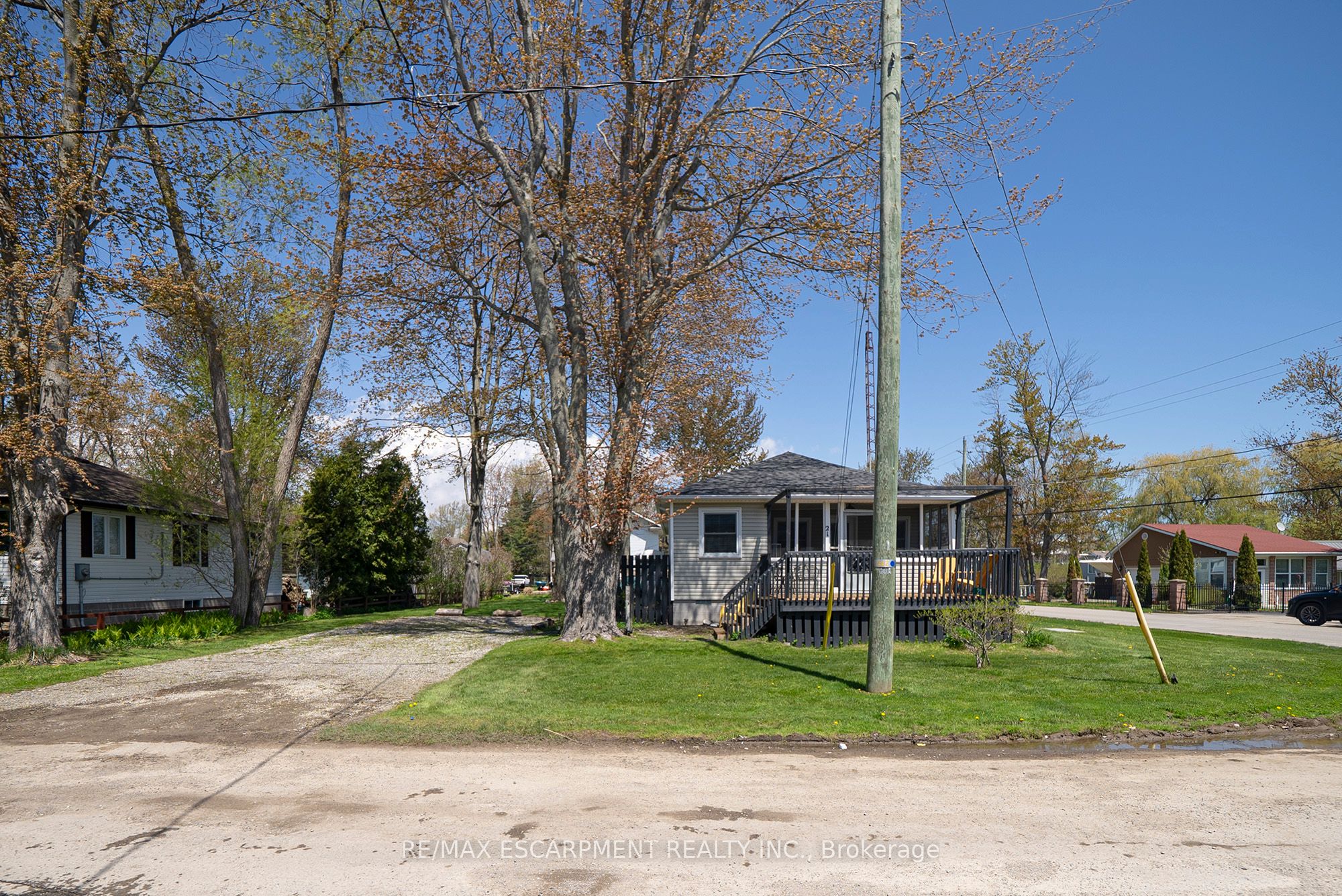 21 FERRIS Street, Norfolk, ON N0E 1W0 photo 2