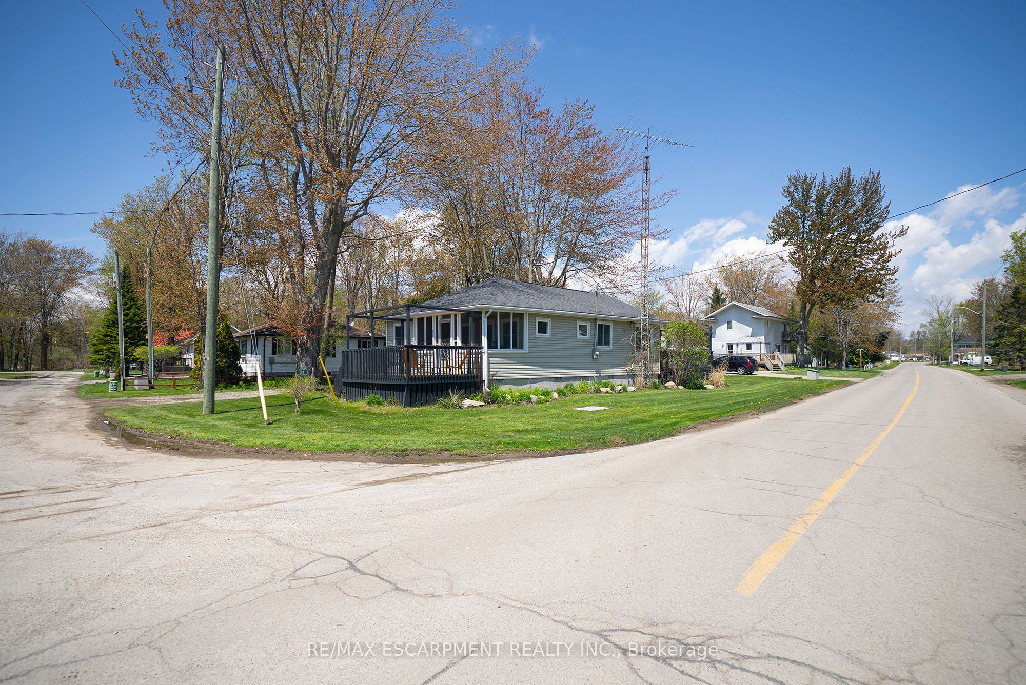 21 FERRIS Street, Norfolk, ON N0E 1W0 photo 3