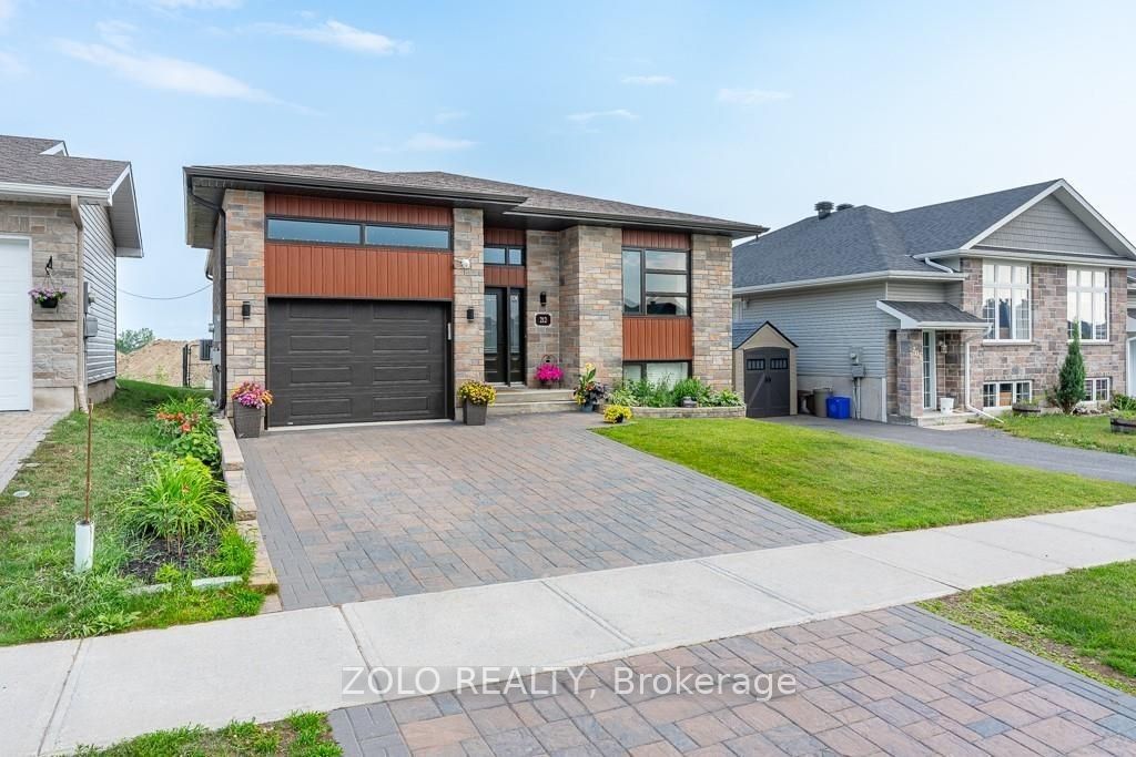 212 Bellwood Drive, Cornwall, ON K6H 0G9 photo 2