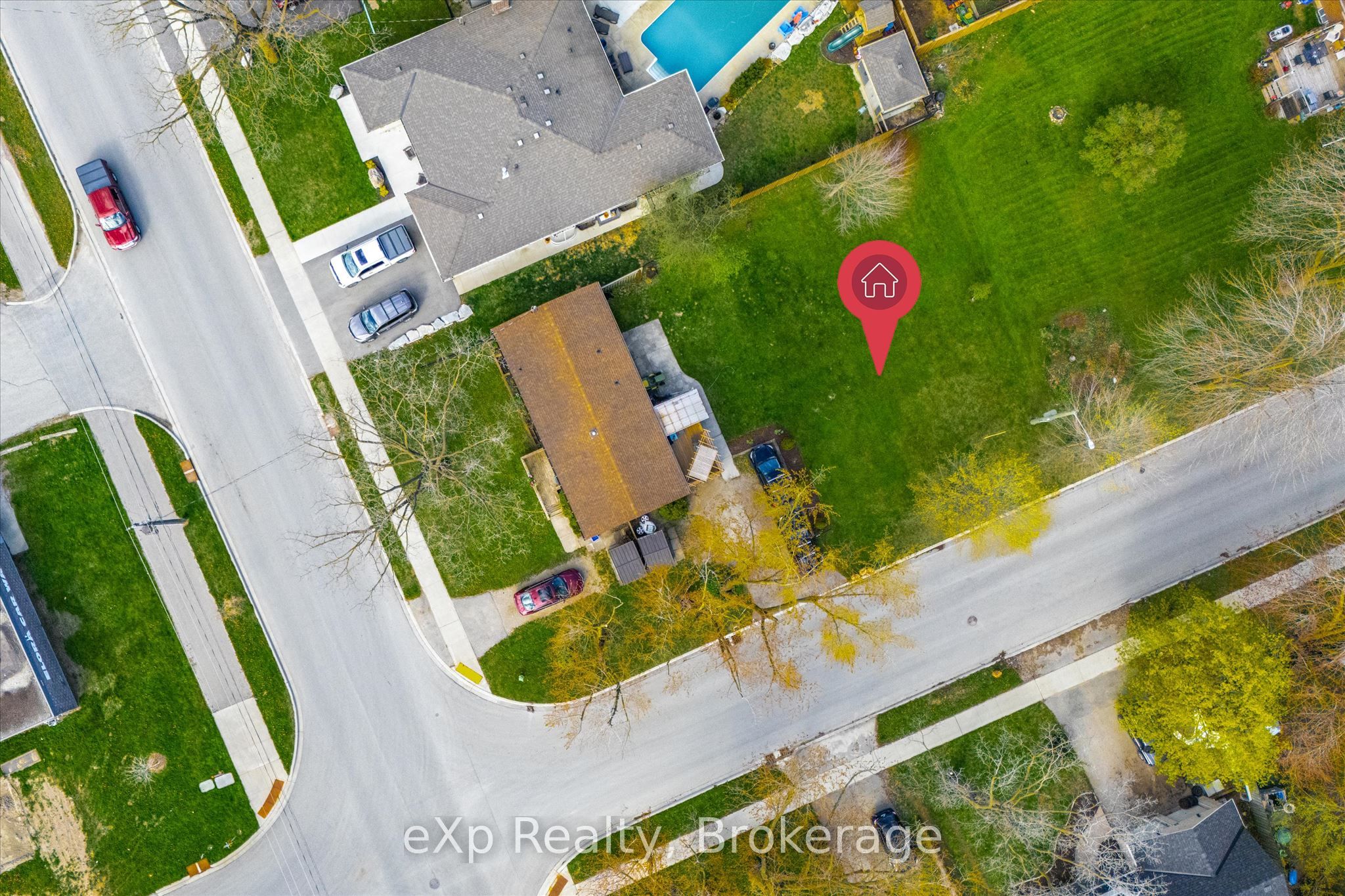 34 High Street, Centre Wellington, ON N0B 1S0 photo 2