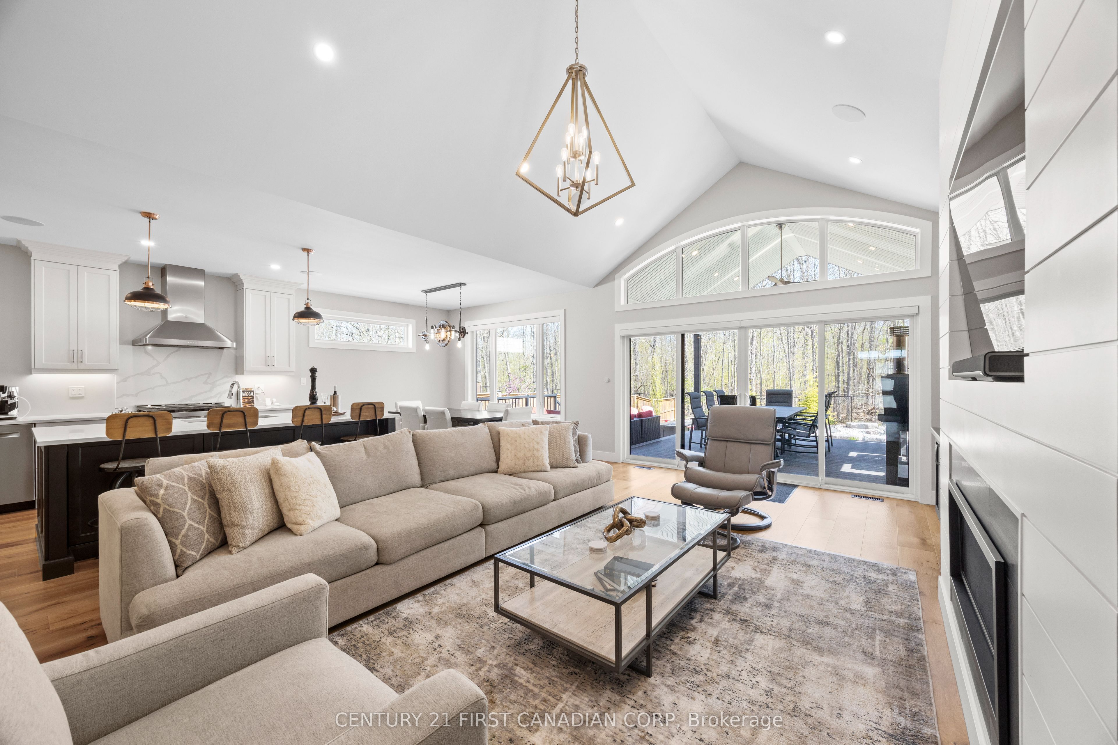 65 Deerfield Road, Lambton Shores, ON N0M 1T0 photo 5