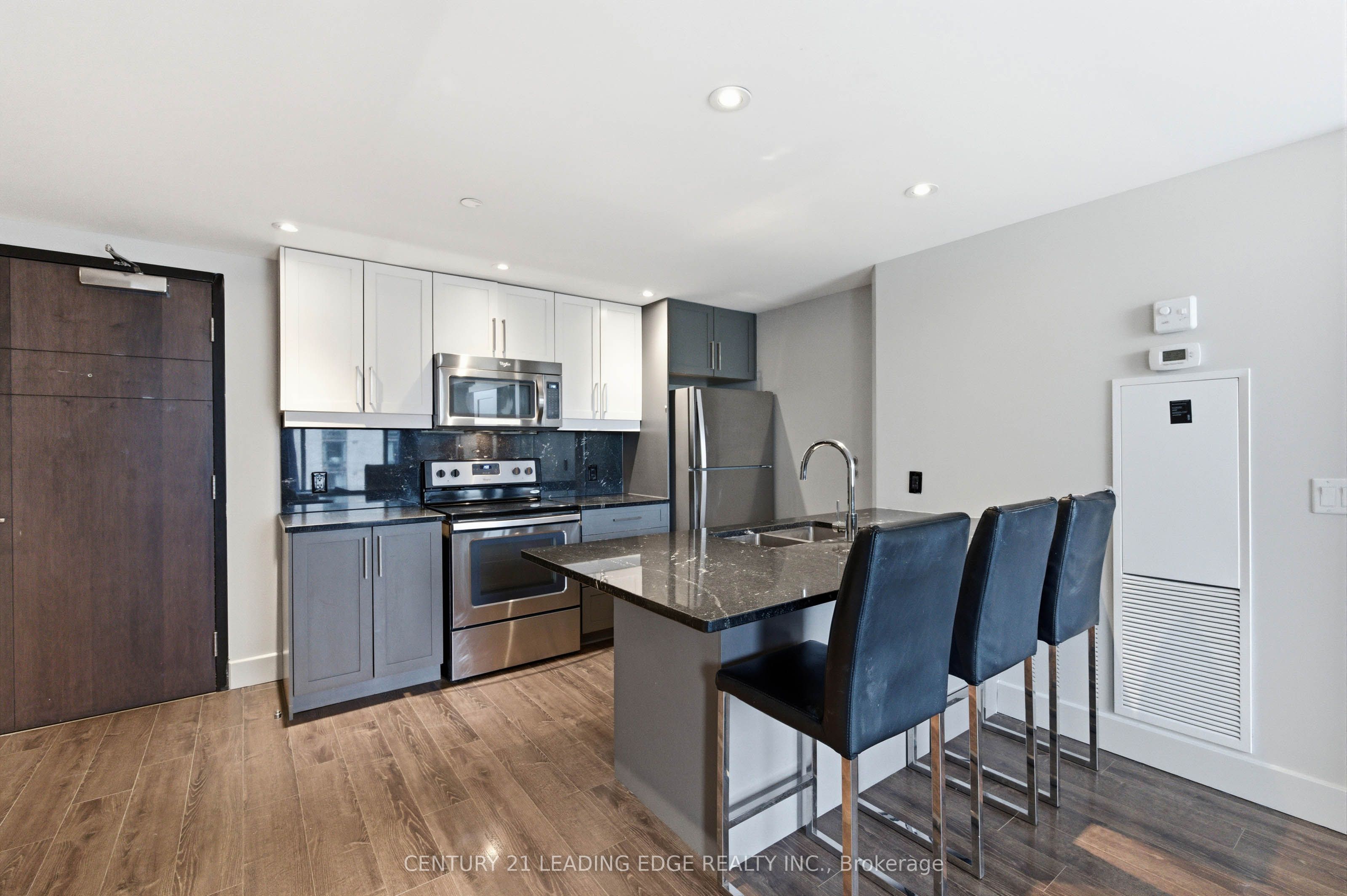 330 Phillip Street C533, Waterloo, ON N2L 3W9 photo 3