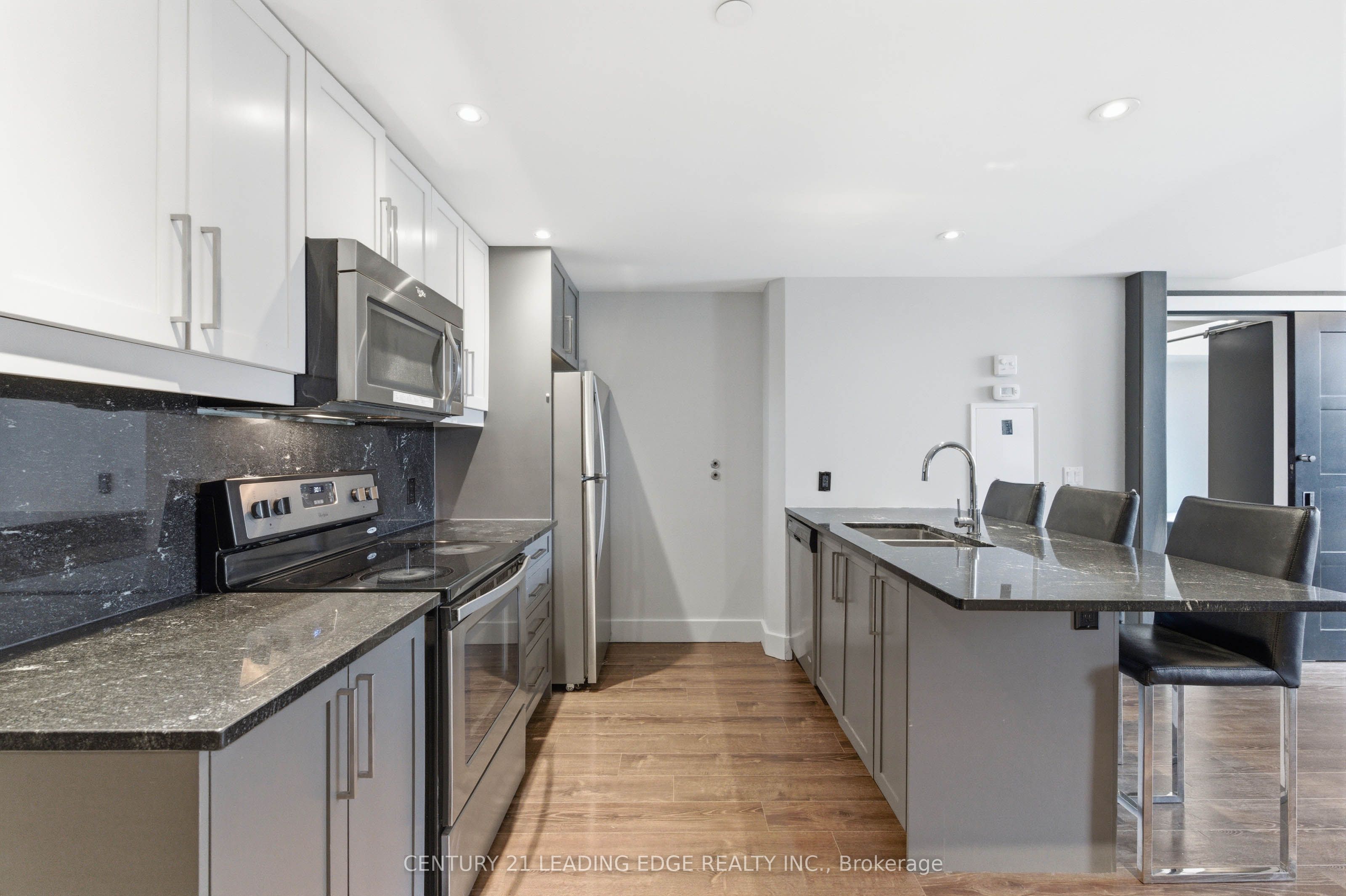 330 Phillip Street C533, Waterloo, ON N2L 3W9 photo 4