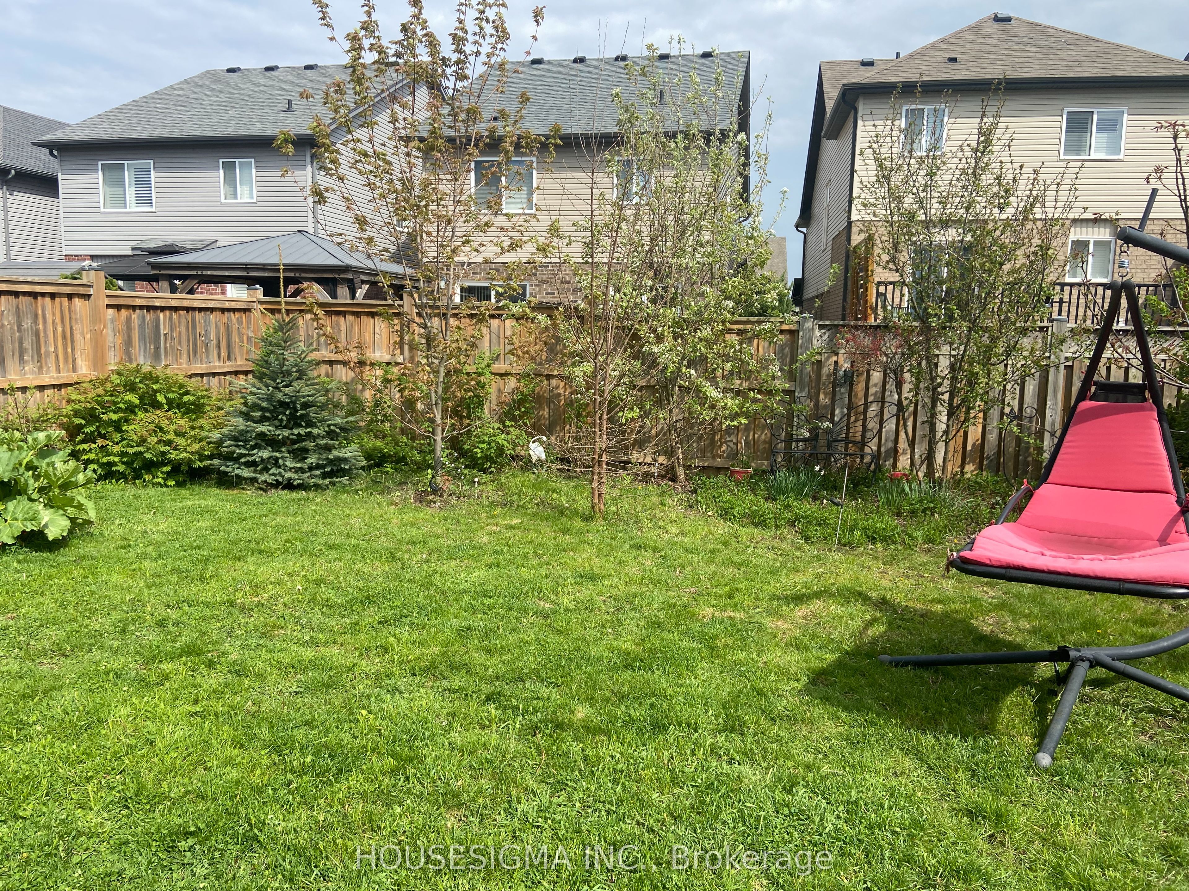348 Freure Drive W, Cambridge, ON N1S 0B5 photo 4