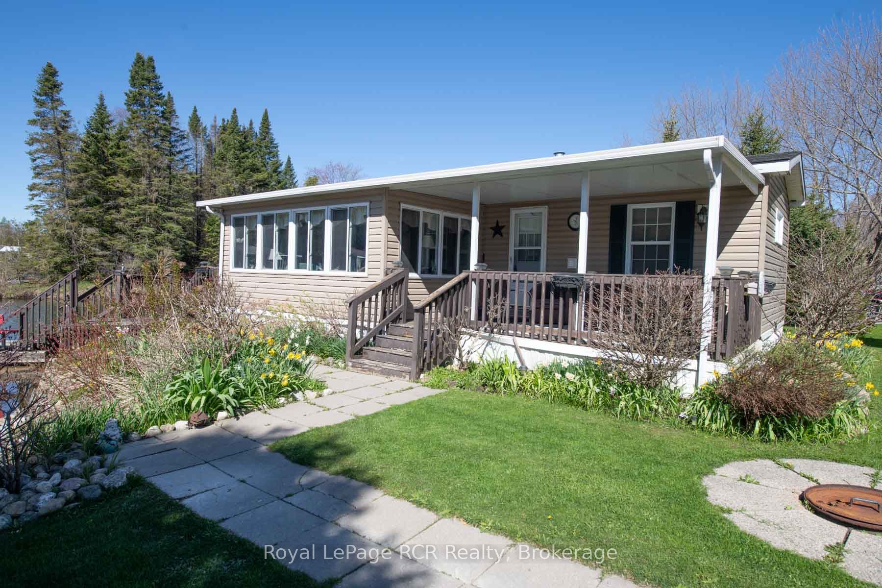 61 LAKESIDE Street, Wellington North, ON N0G 2L0 photo 5