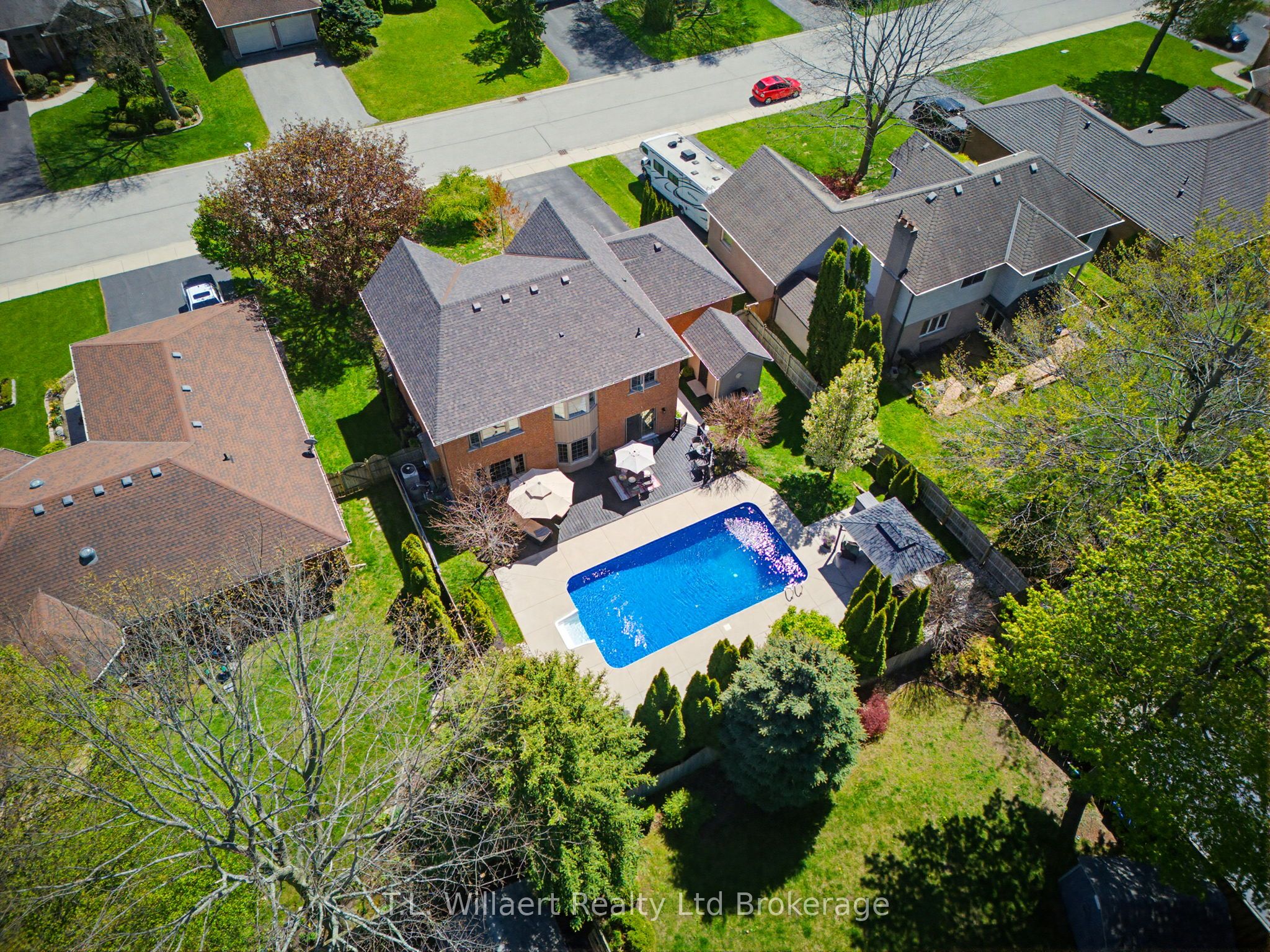 10 Woodside Drive, Tillsonburg, ON N4G 5P9 photo 5