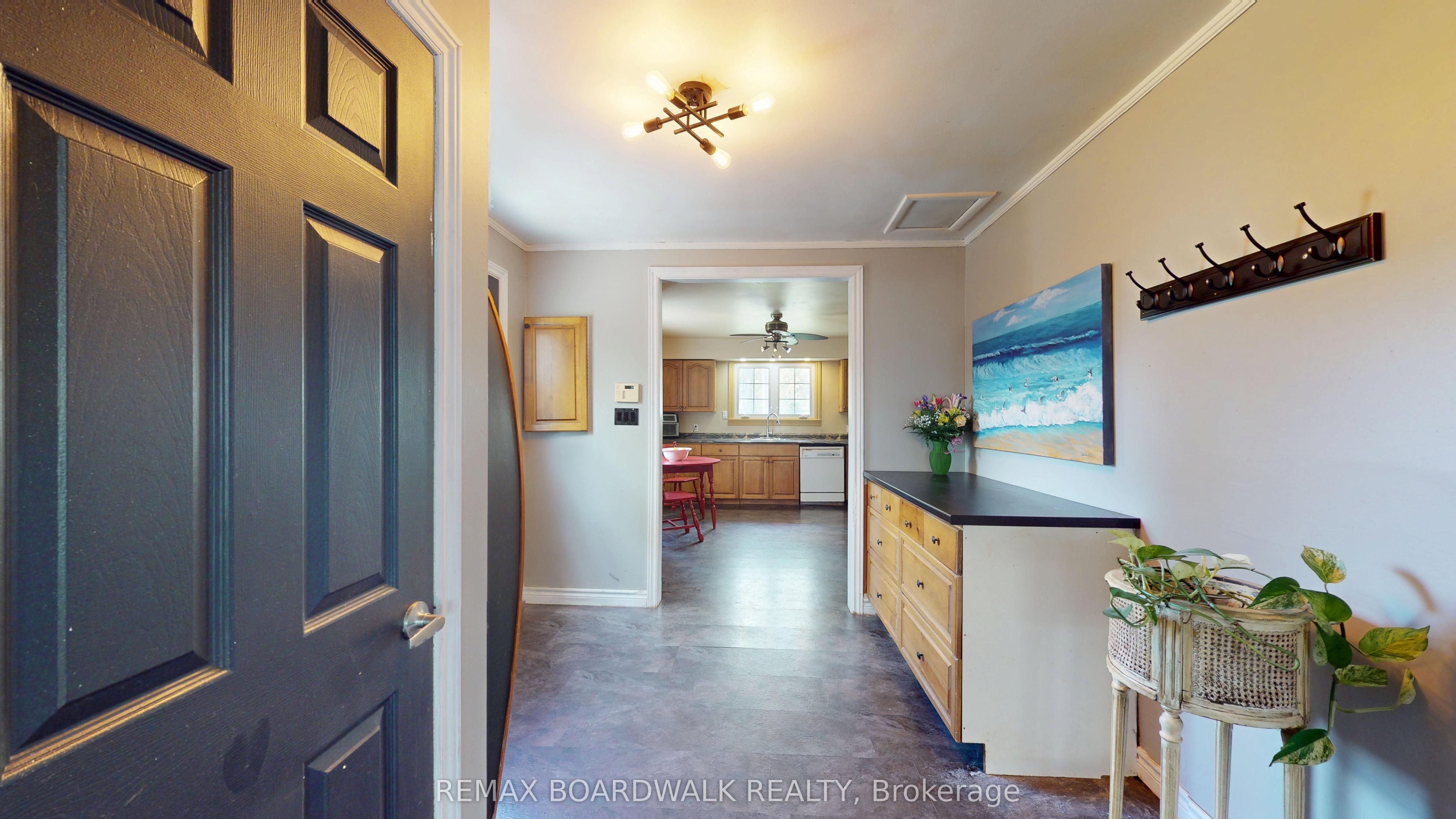 1061 Centennial Road, Brockville, ON K6V 5T4 photo 3