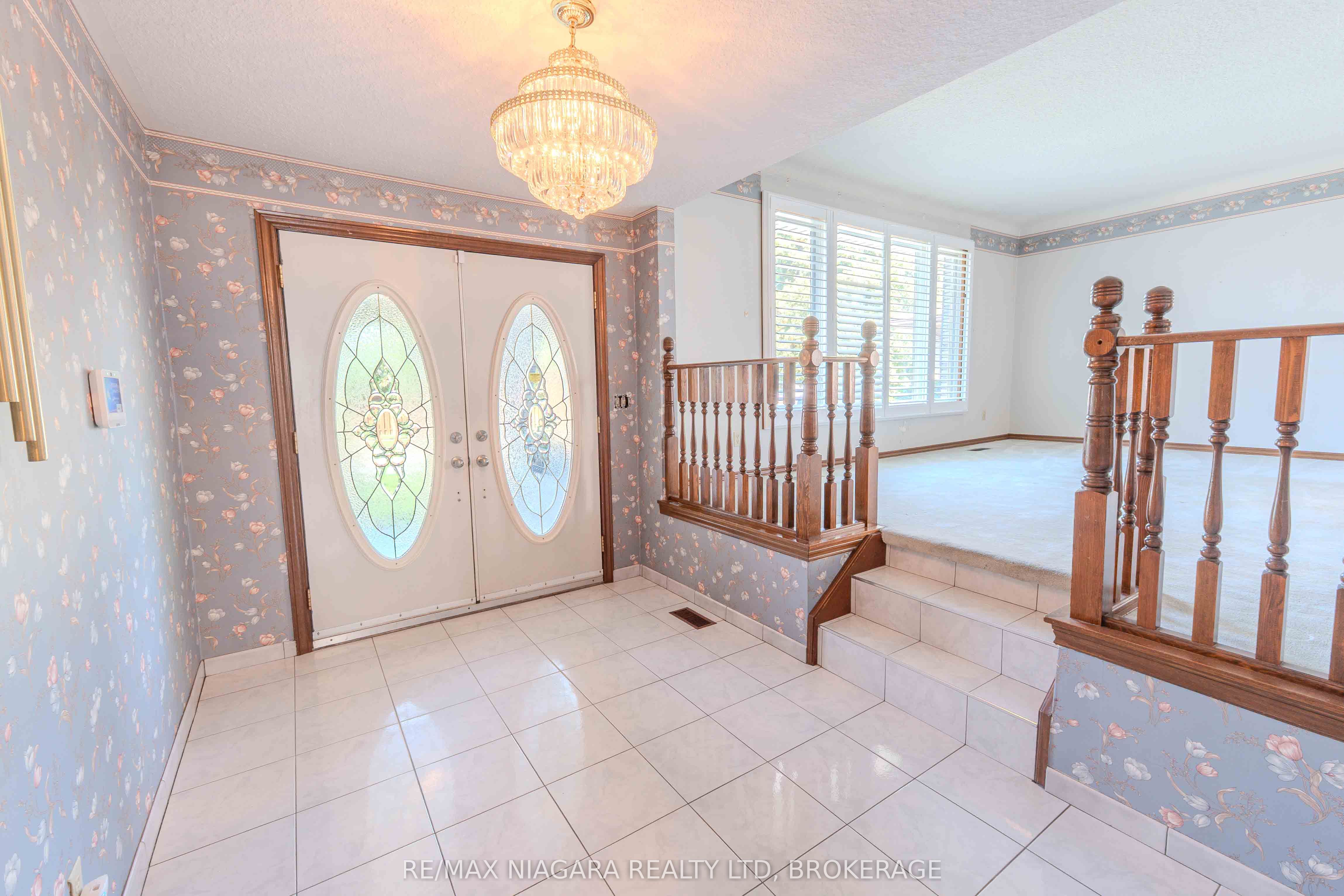 28 Tanera Crescent, St. Catharines, ON L2M 7K1 photo 2
