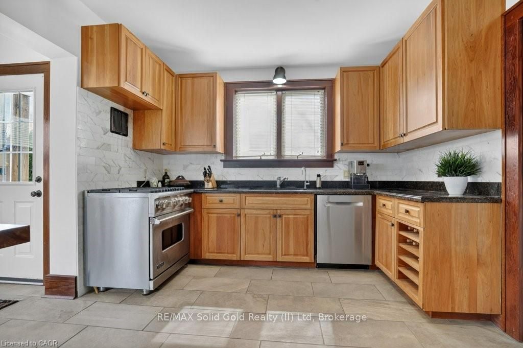 859 Queens Boulevard, Kitchener, ON N2M 1A6 photo 5