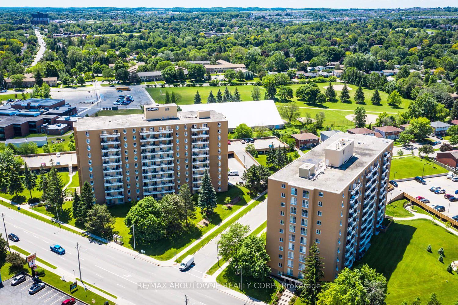 10 Overlea Drive 609, Kitchener, ON N2M 5B8
