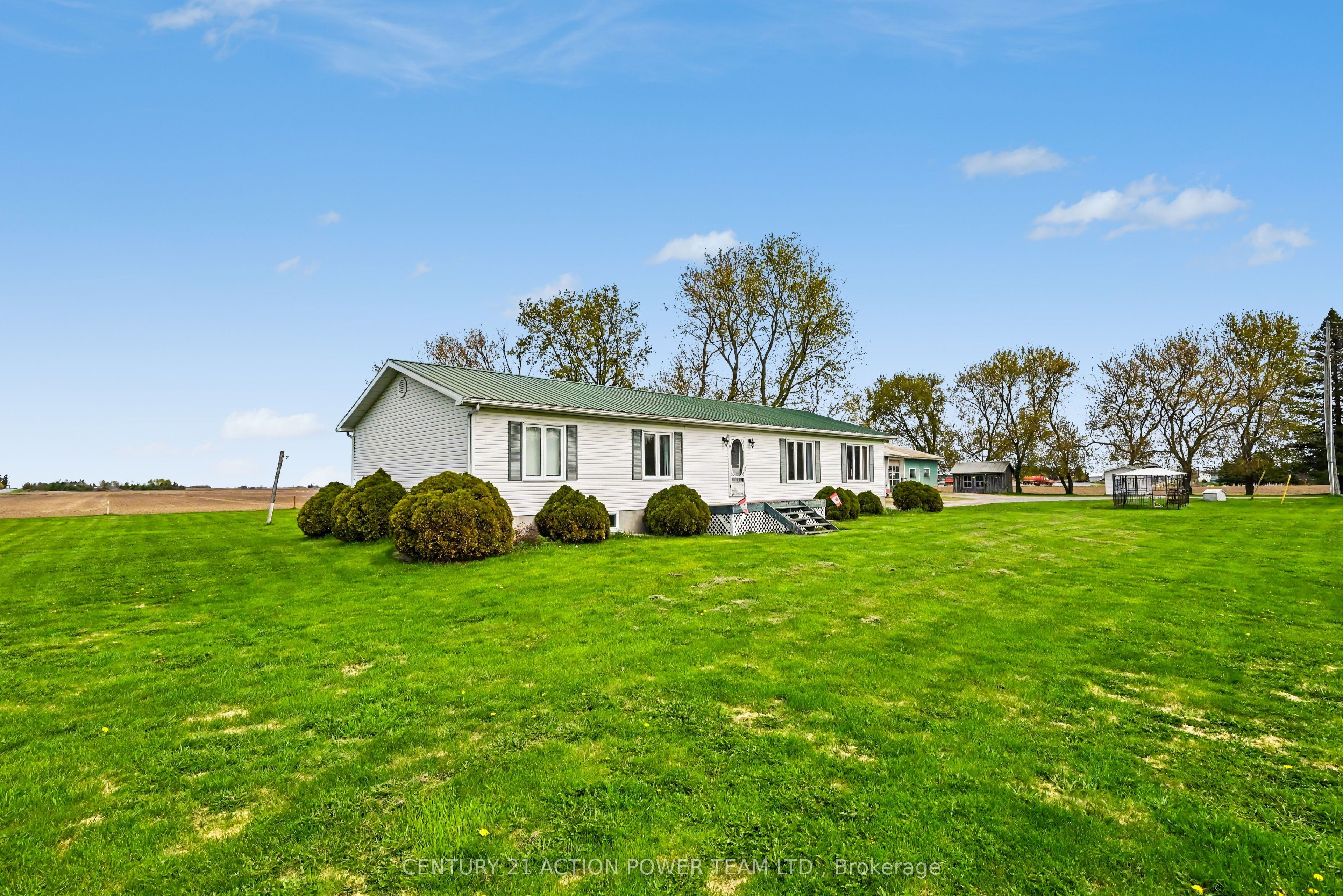 15981 County Rd 6 Road, North Stormont, ON K0C 1W0 photo 4